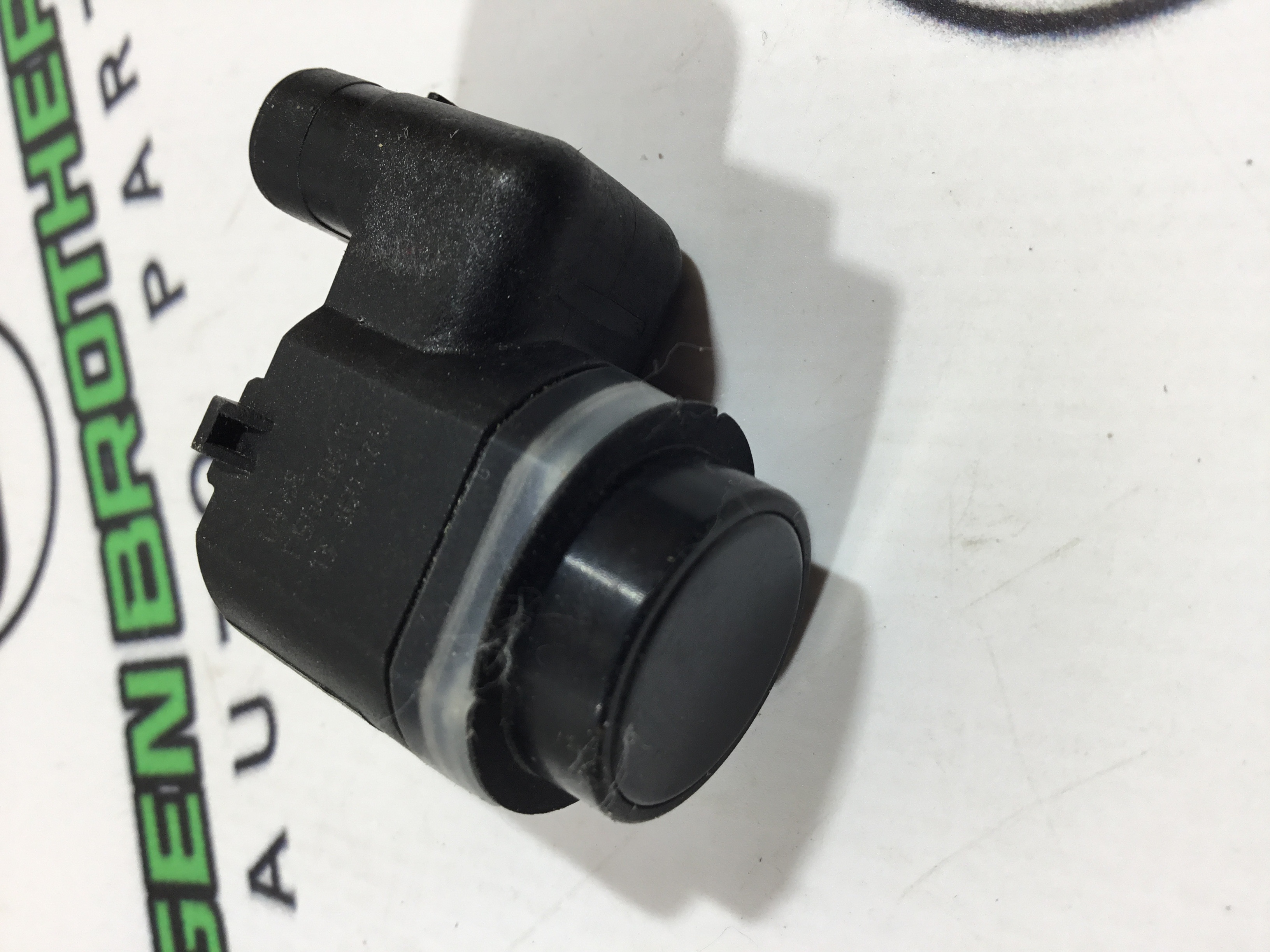 Парктронік, кріплення, корпус