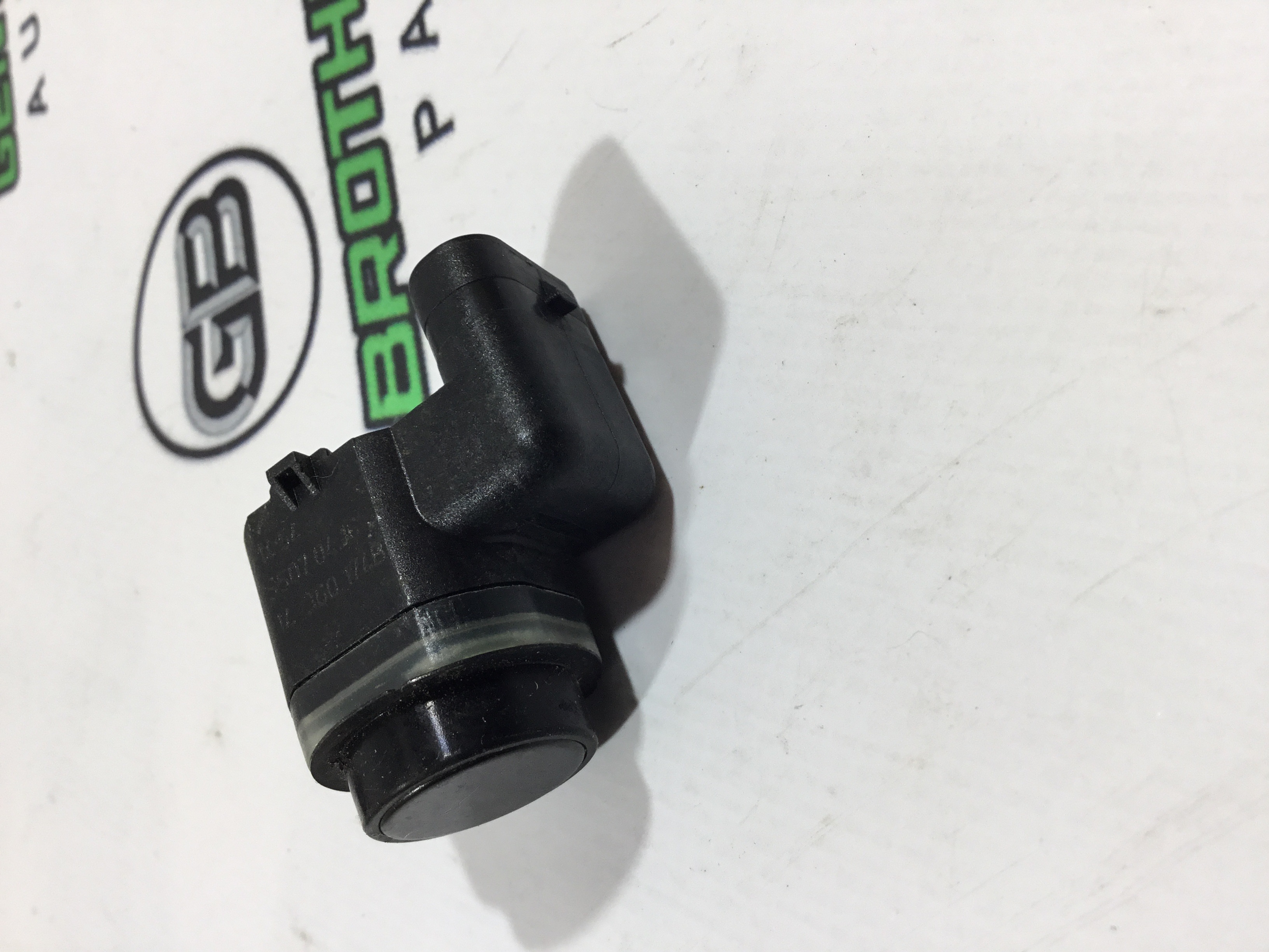 Парктронік, кріплення, корпус