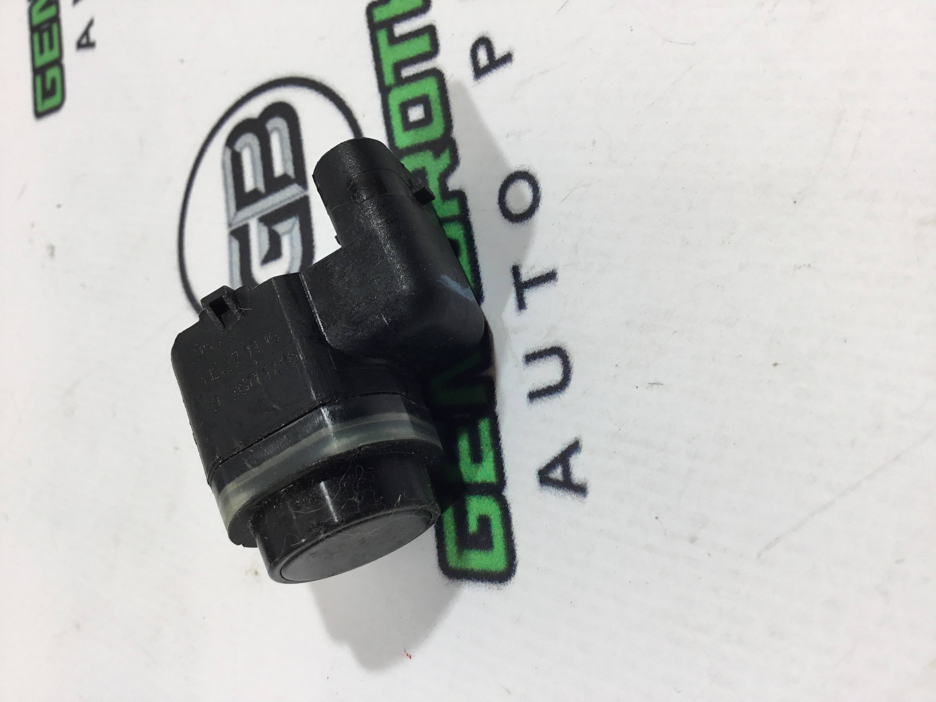 Парктронік, кріплення, корпус