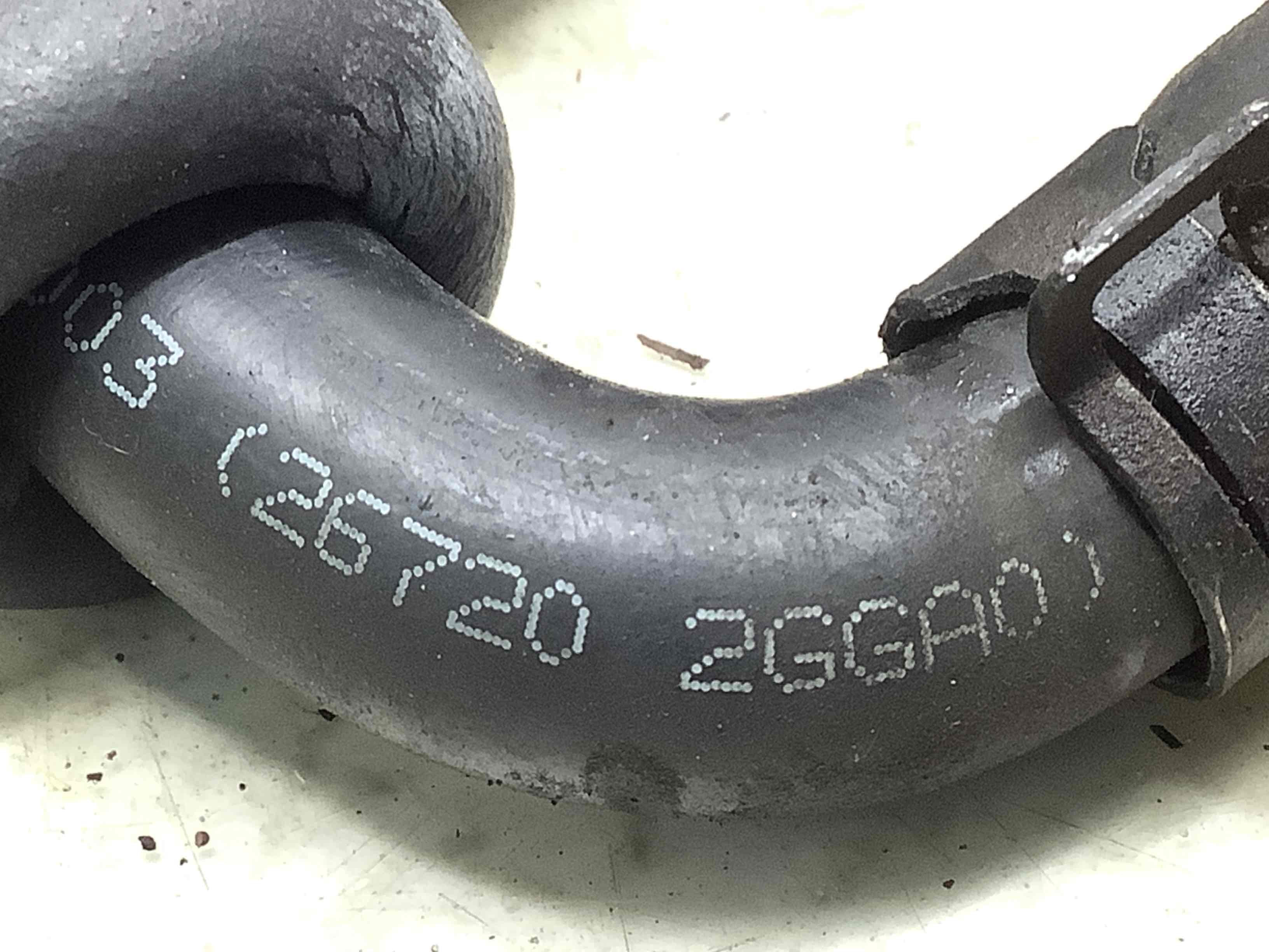 Патрубок трубопровід, шланг