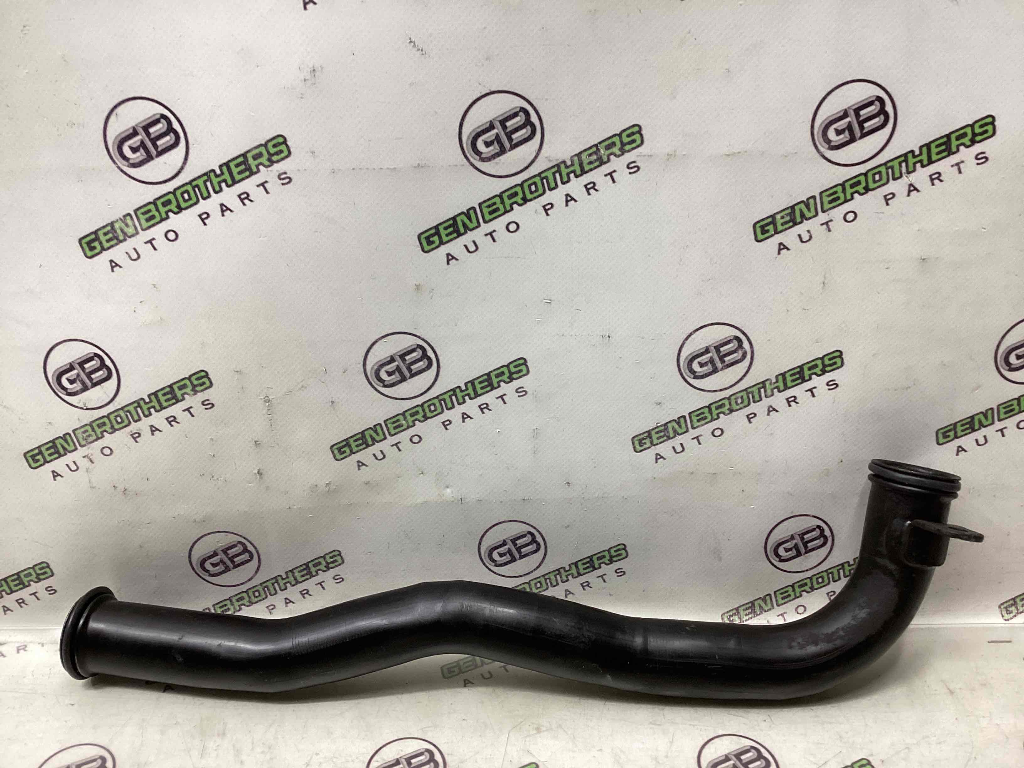 Патрубок трубопровід, шланг