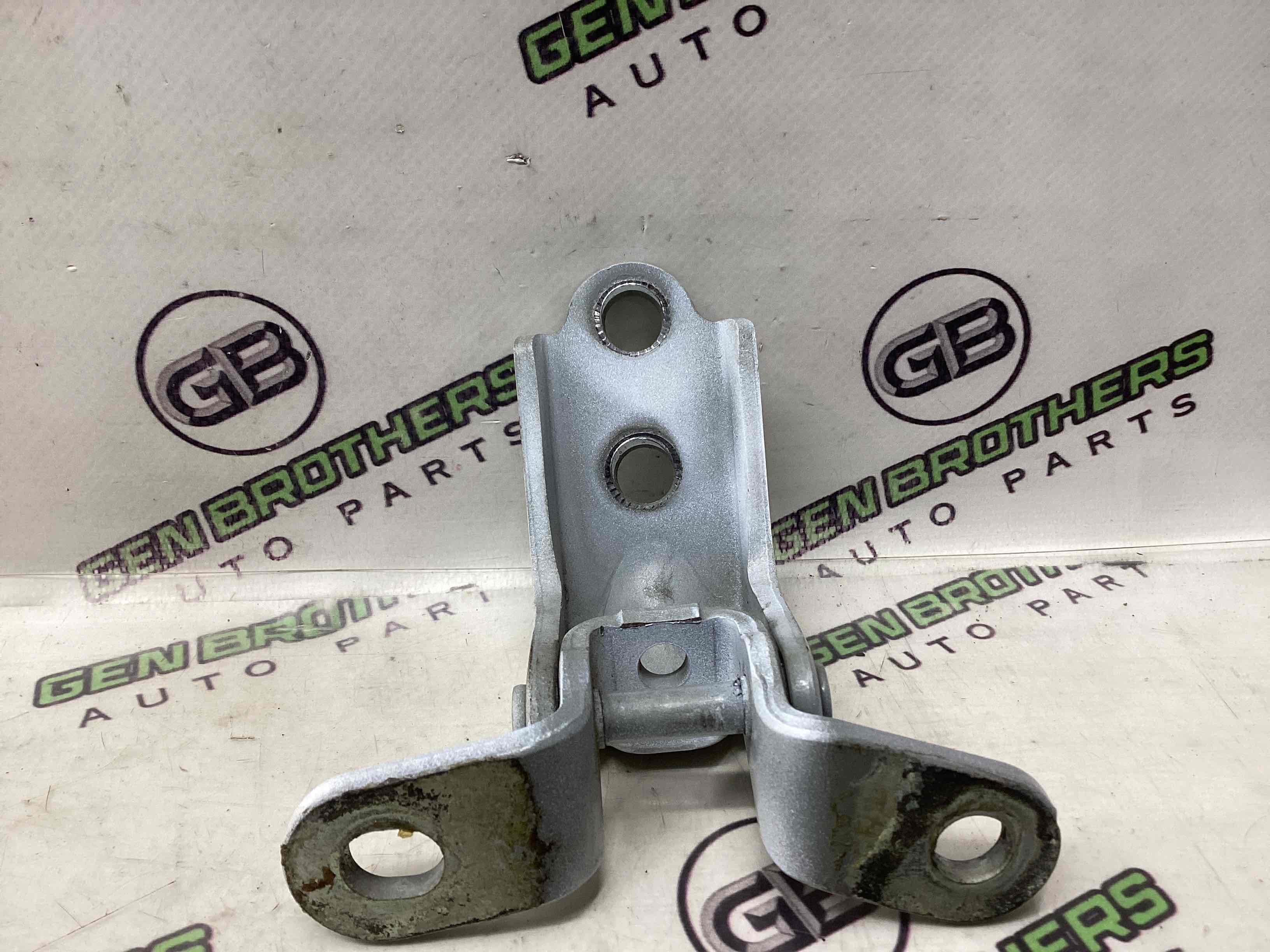 Петля двері, замок двері