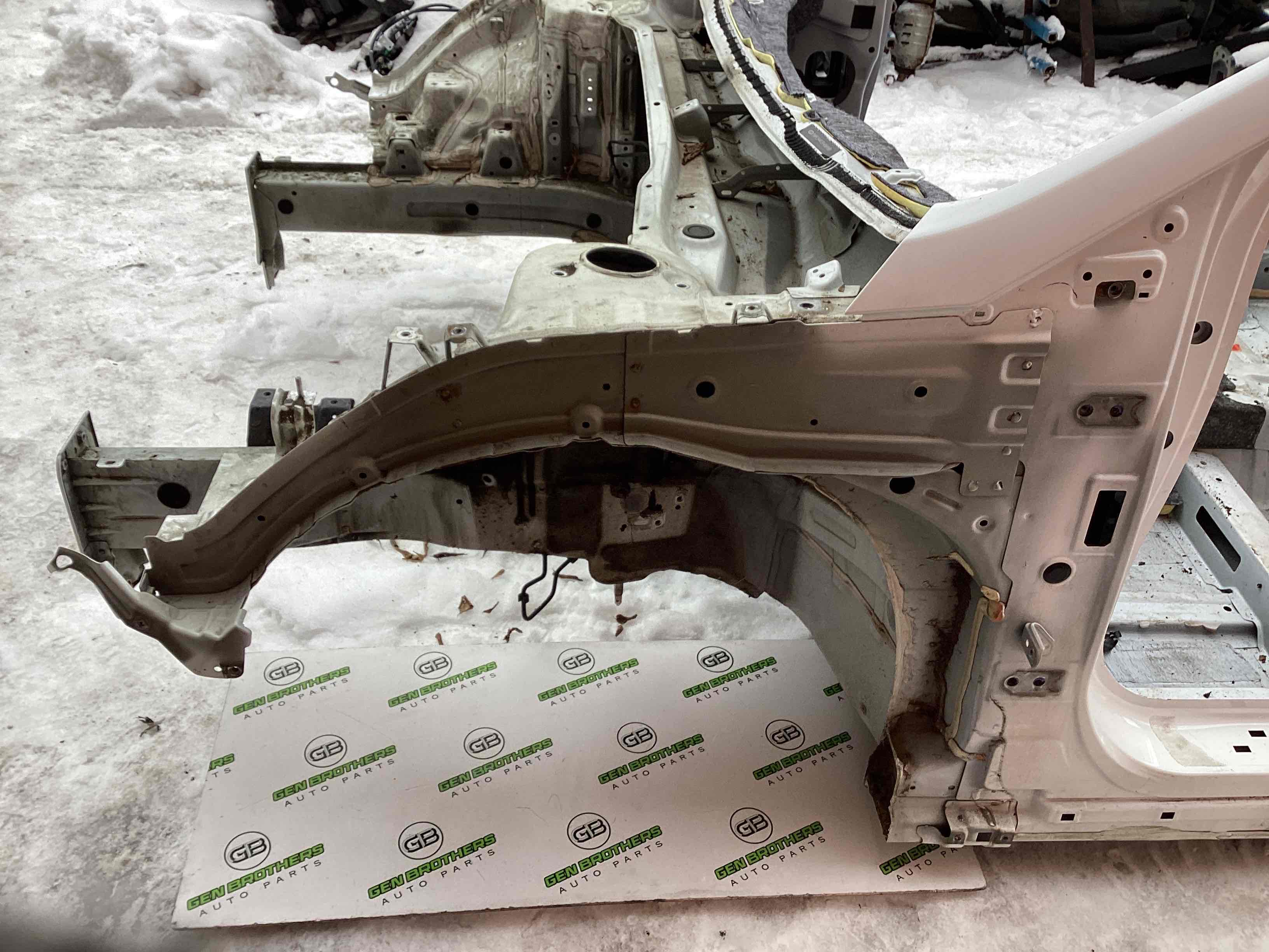 Чверть передня ліва