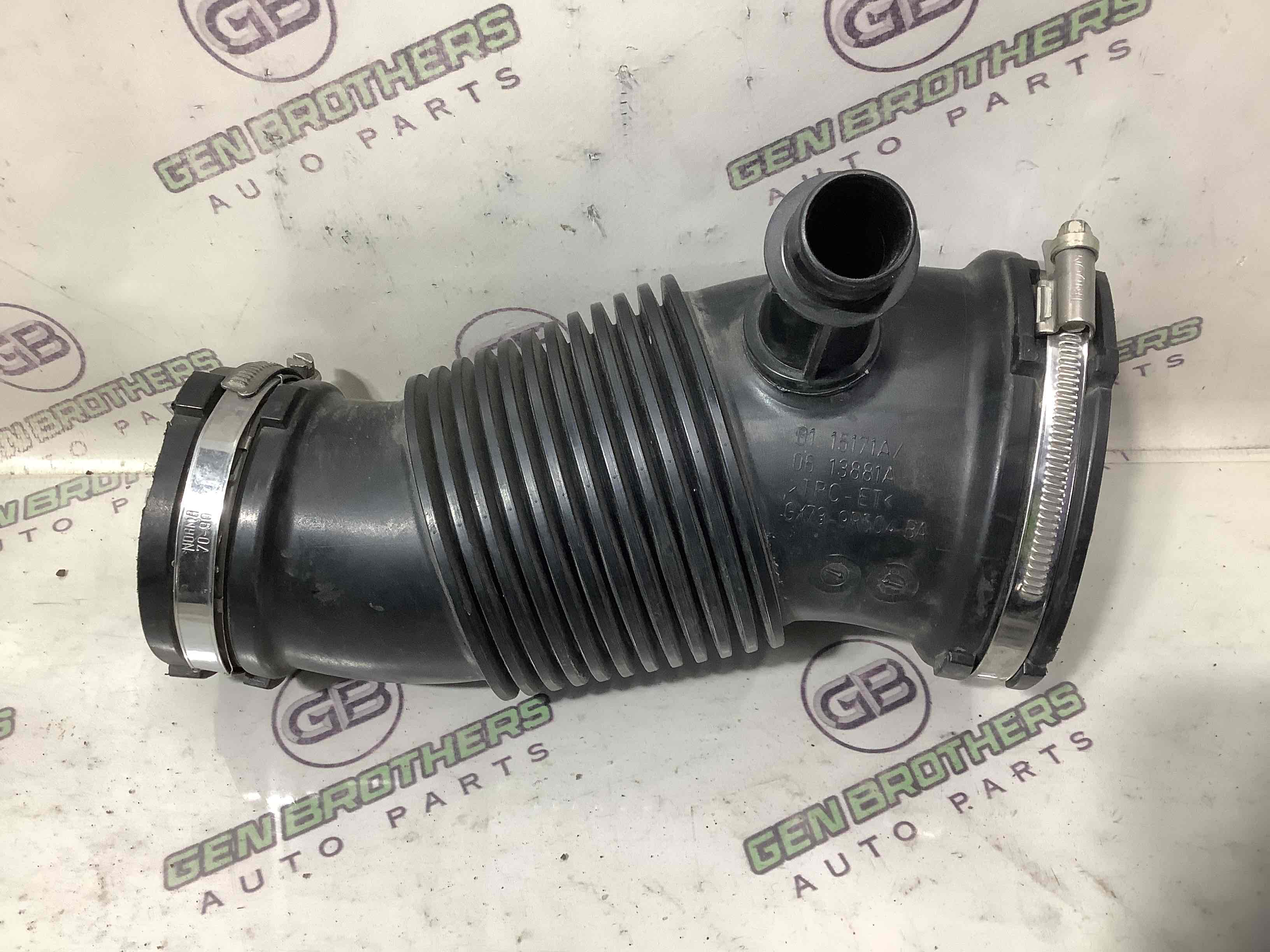 Патрубок повітряного фільтра