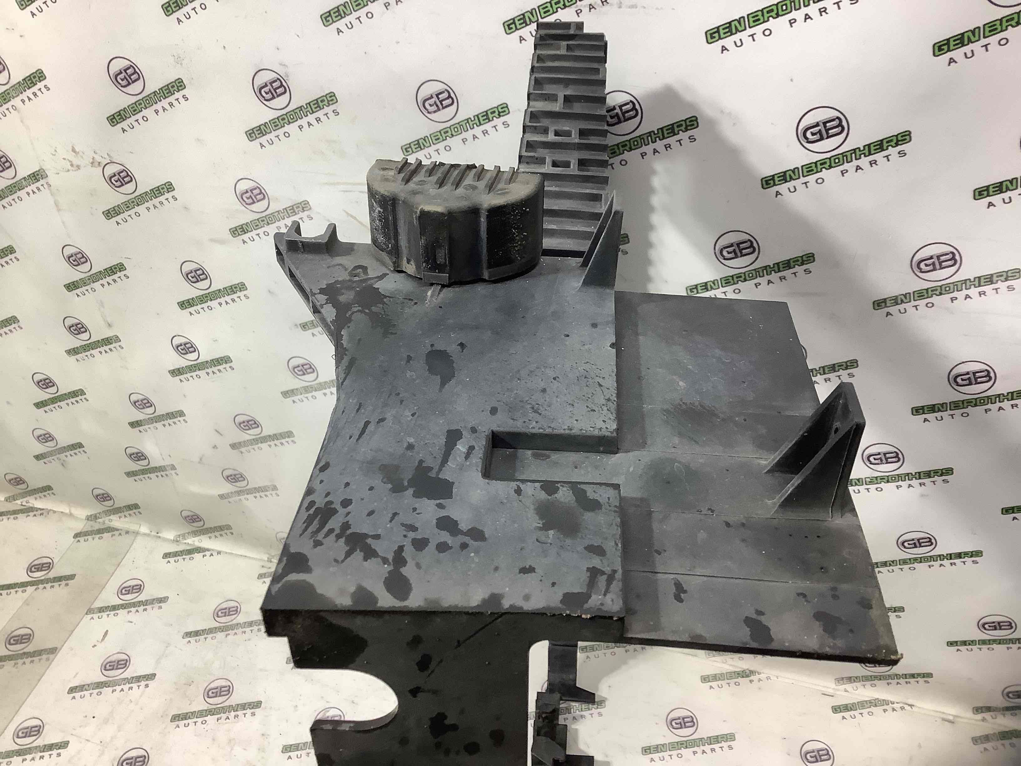 Опора радіатора, кріплення, кронштейн, ущільнювач радіатора