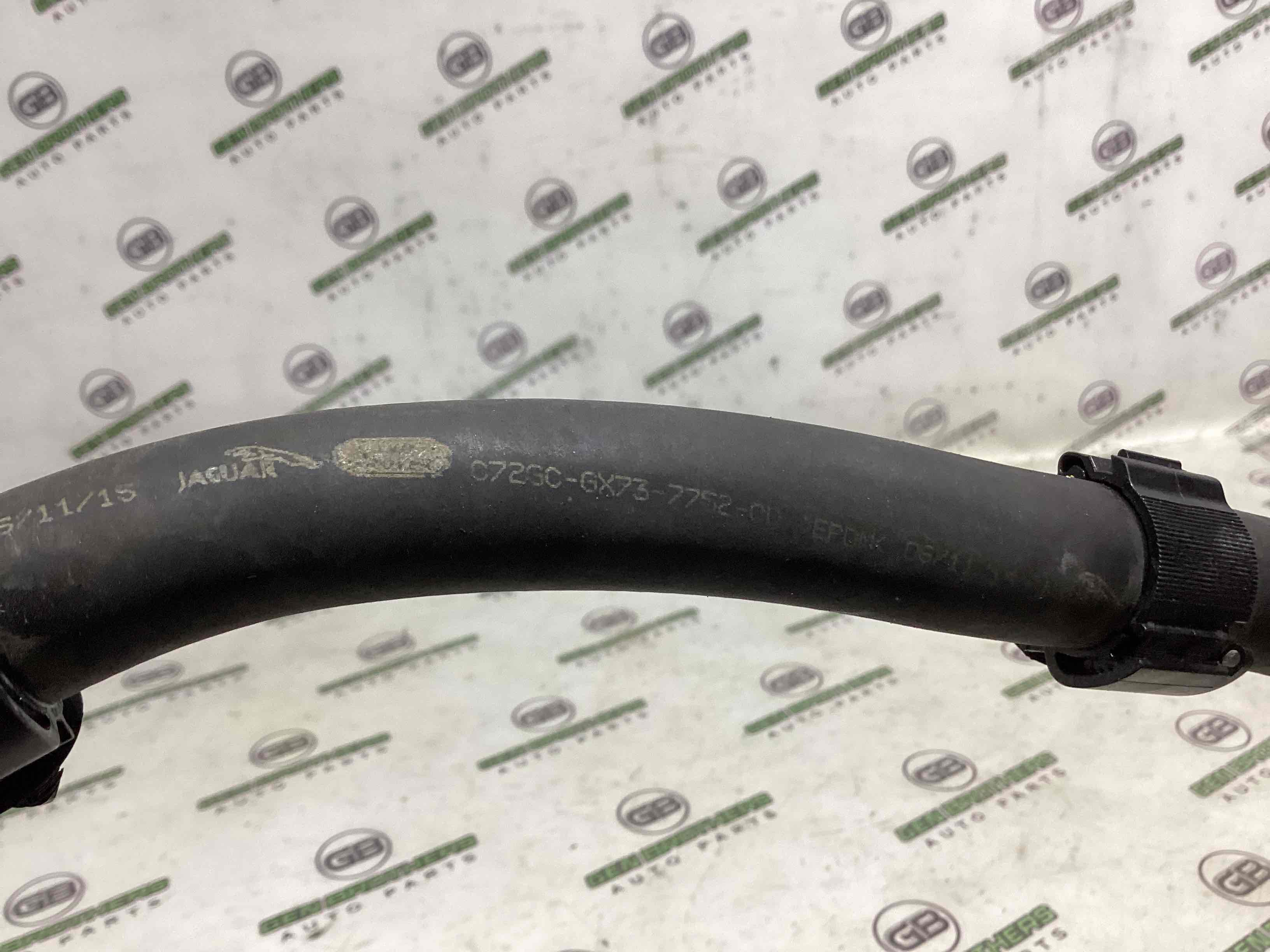 Патрубок радіаторів