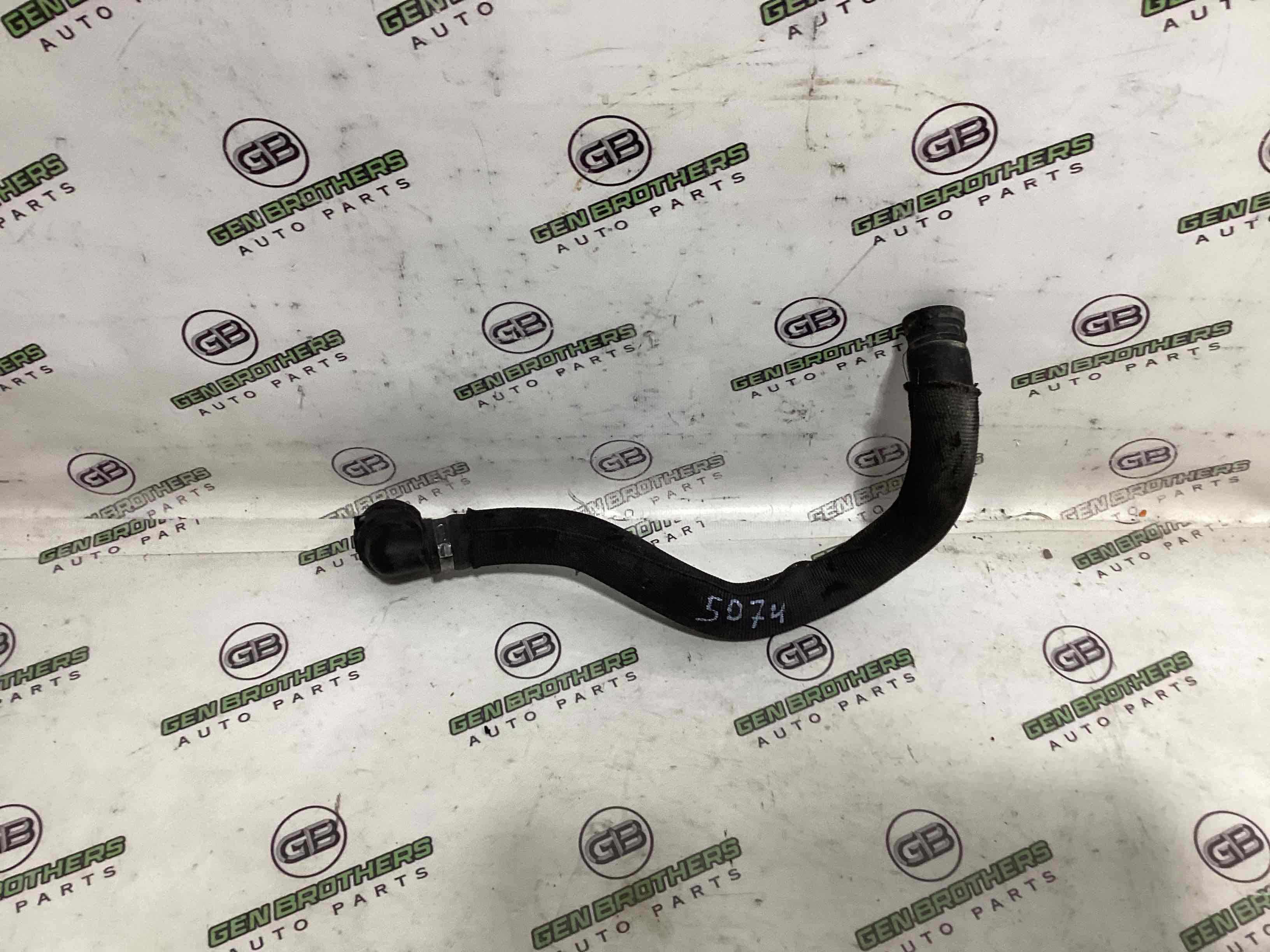 Патрубок радіаторів