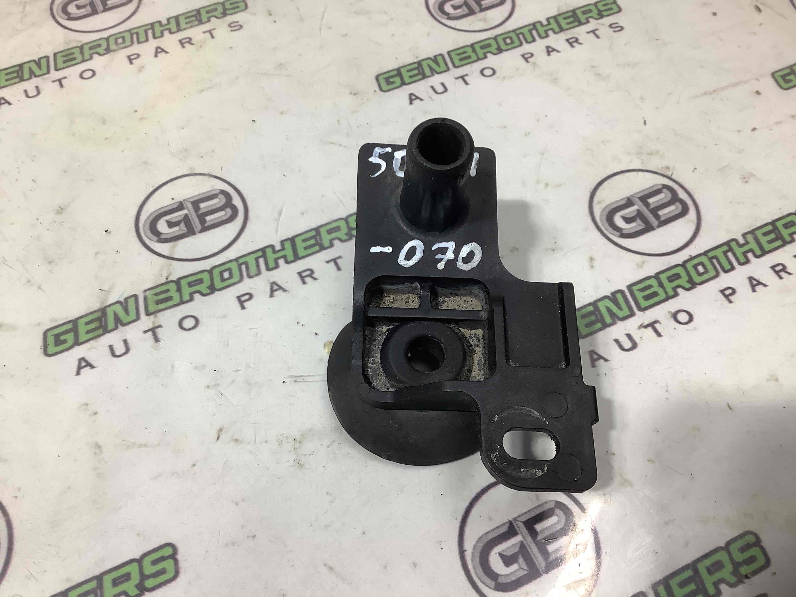 Опора радіатора, кріплення, кронштейн, ущільнювач радіатора