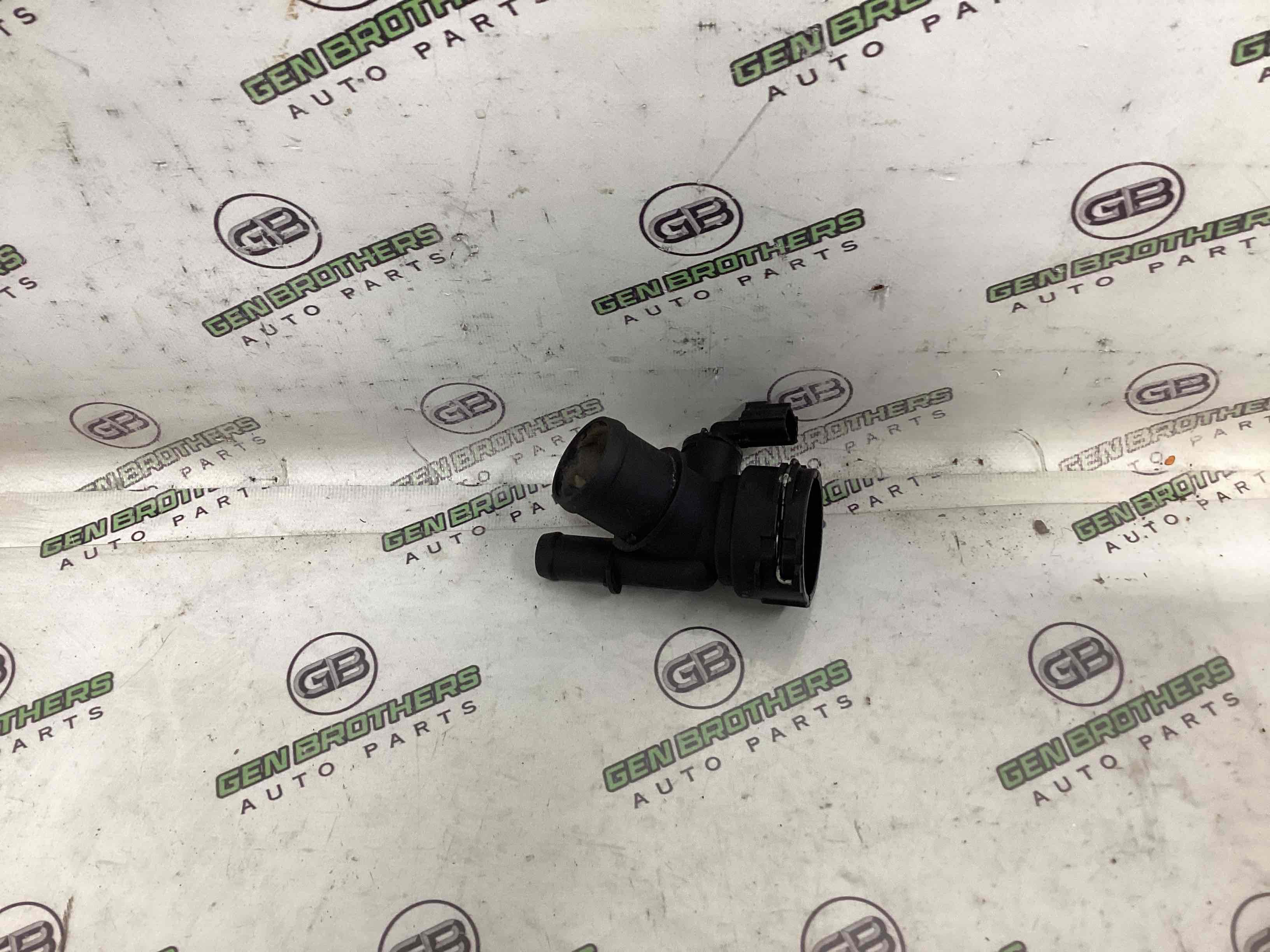 Патрубок трубопровід, шланг