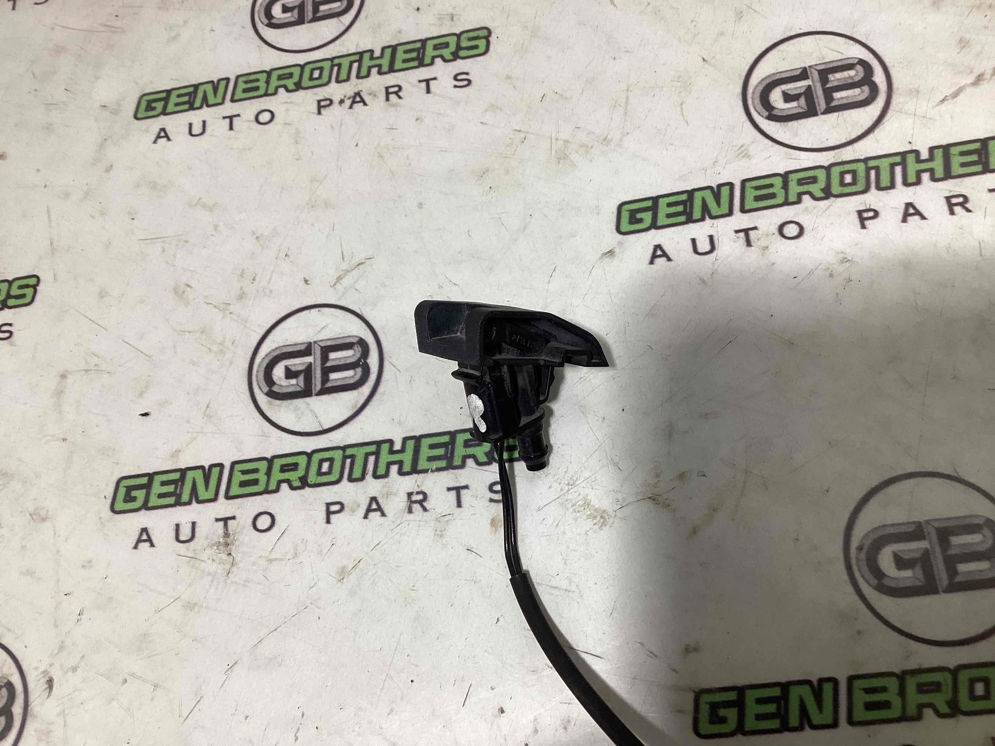 Форсунка омивача, насос омивача, шланг омивача