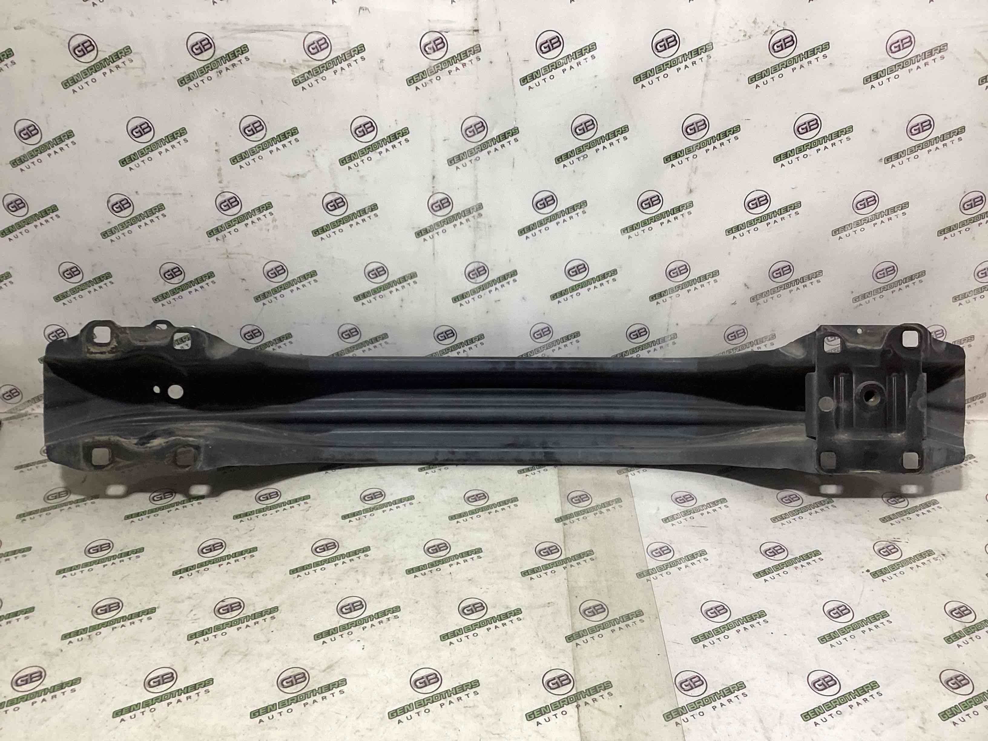 Підсилювач бампера заднього