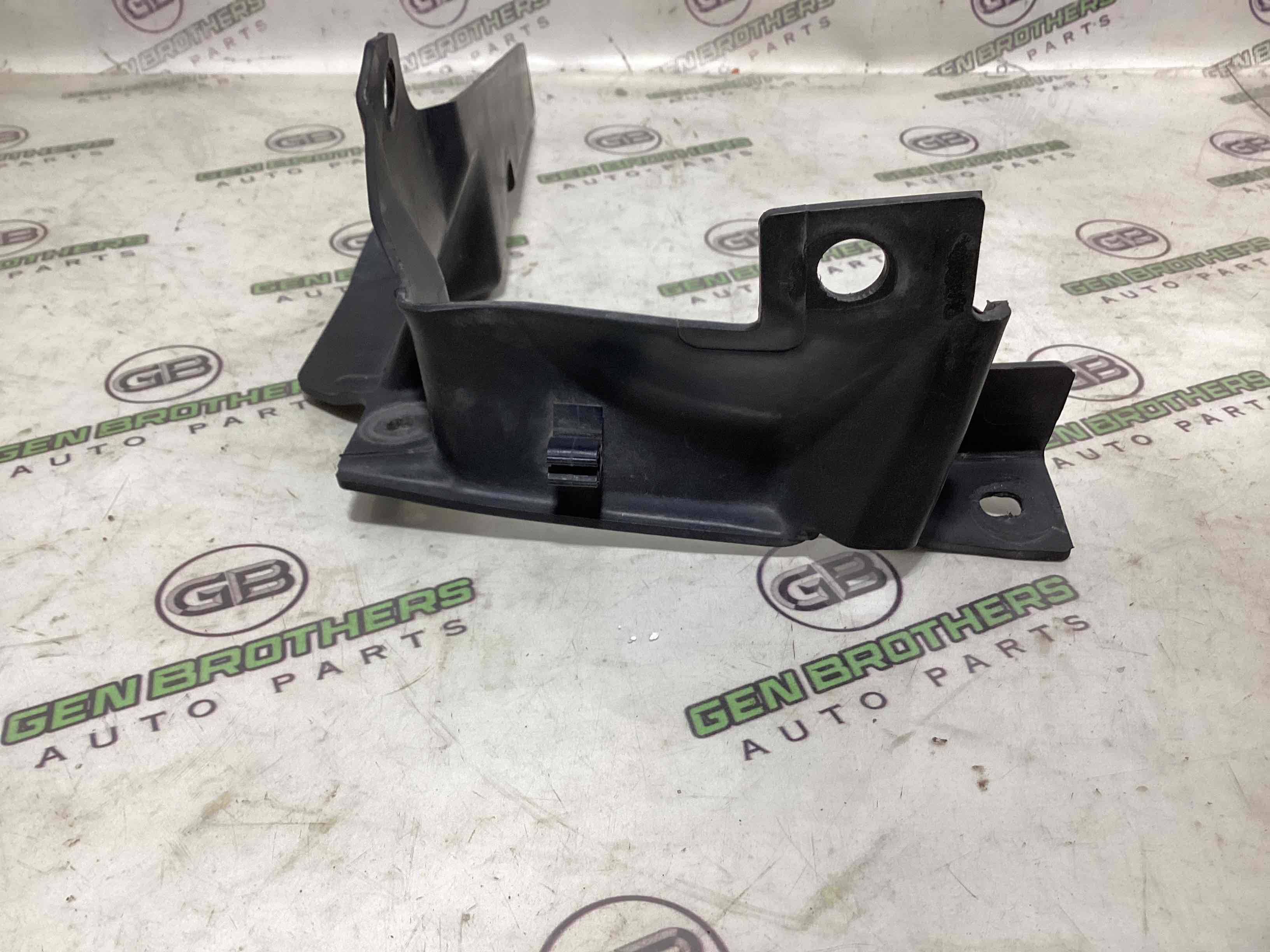 Дефлектор обдува радіатора