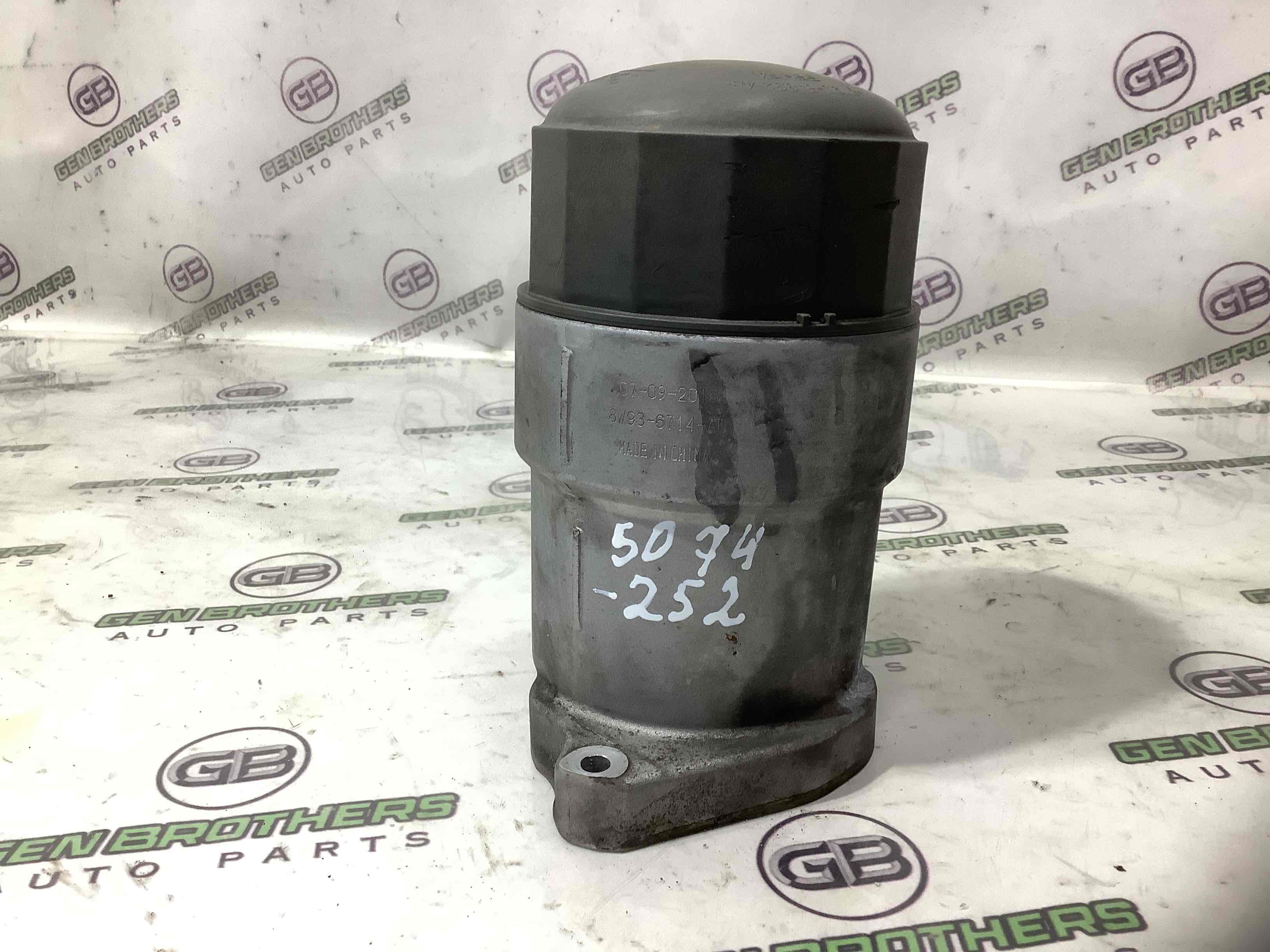 Корпус масляного фільтра