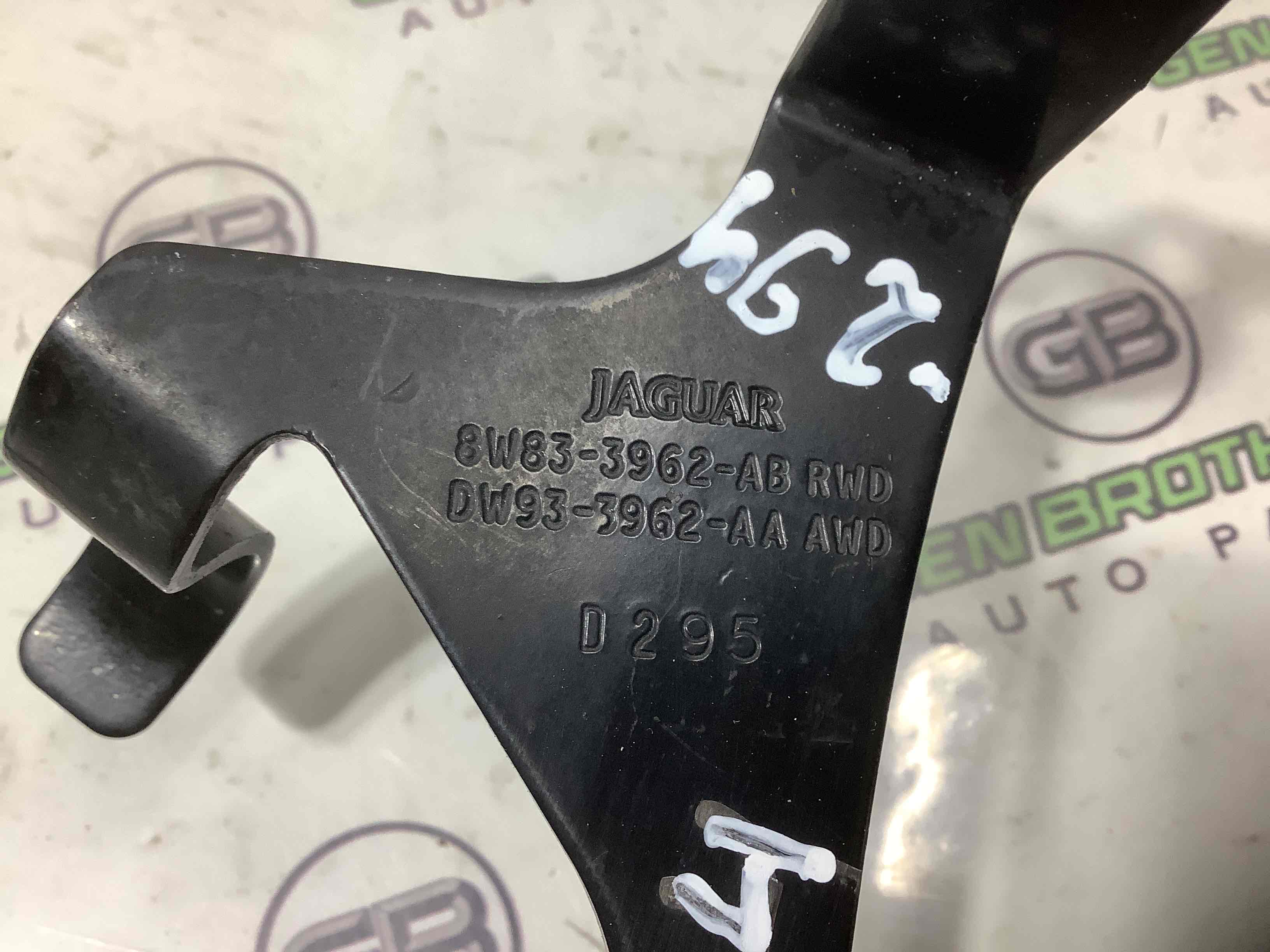 Кріплення, кронштейн