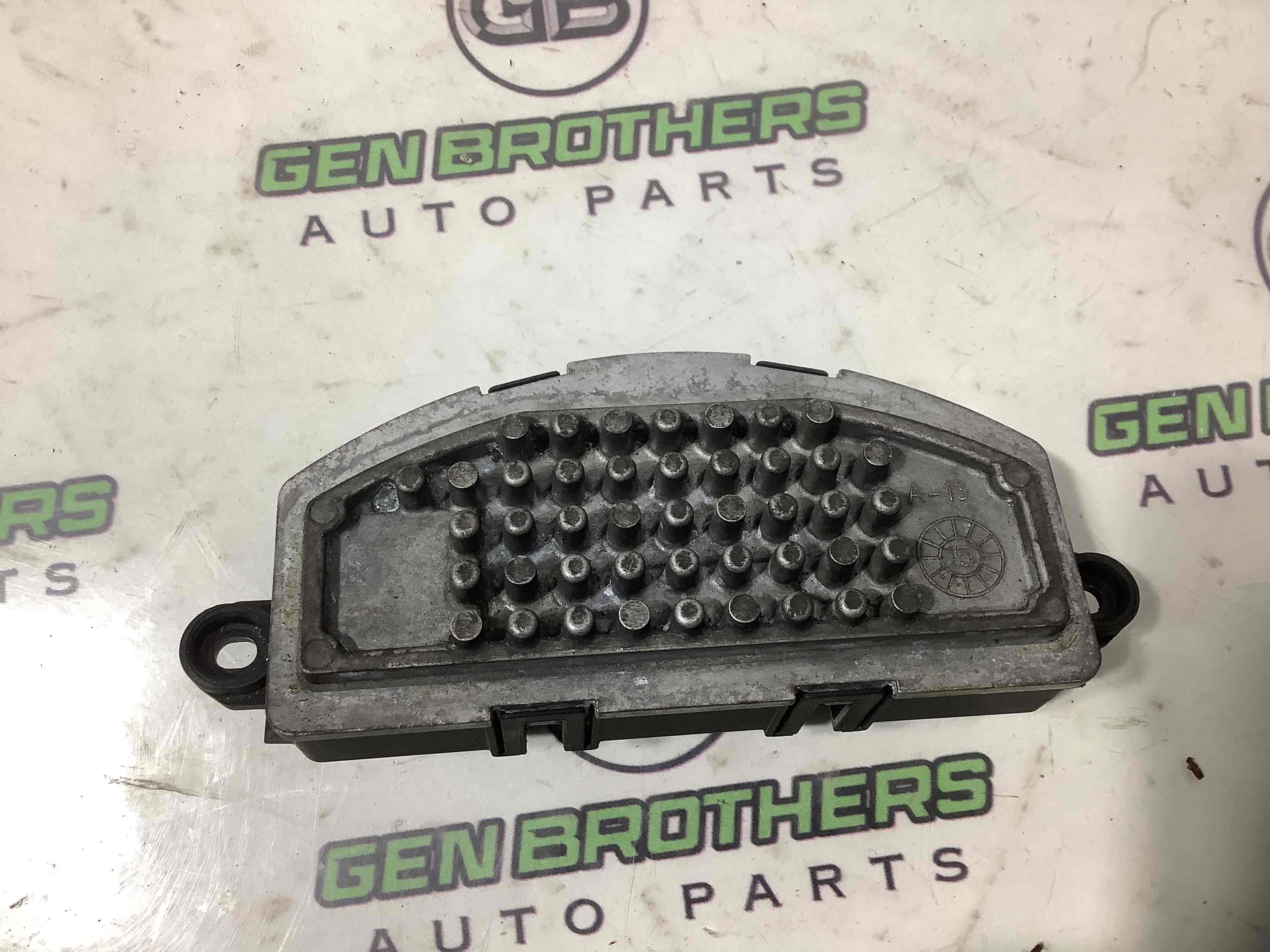 Резистор пічки