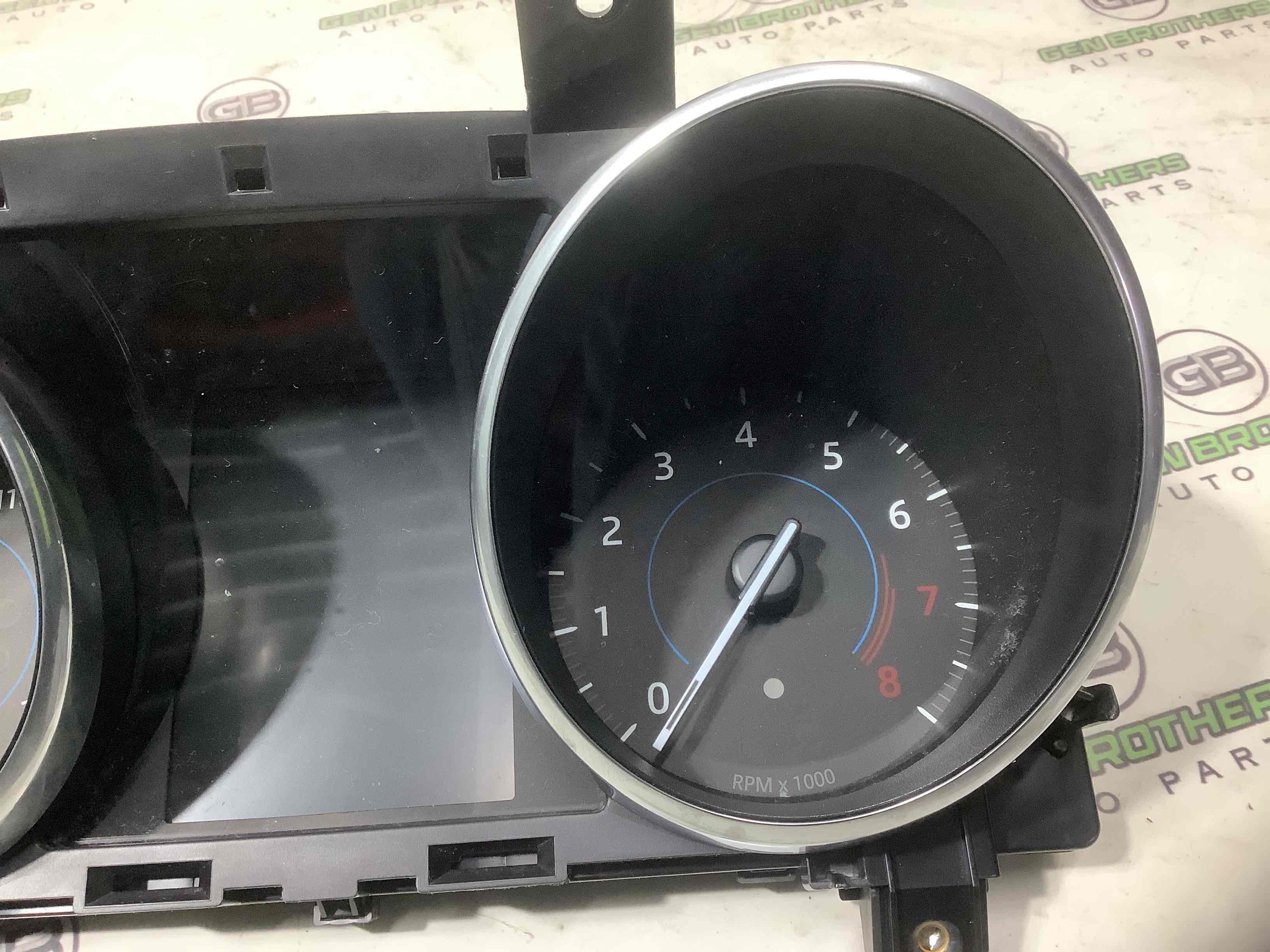 Щиток приладів панель приладів