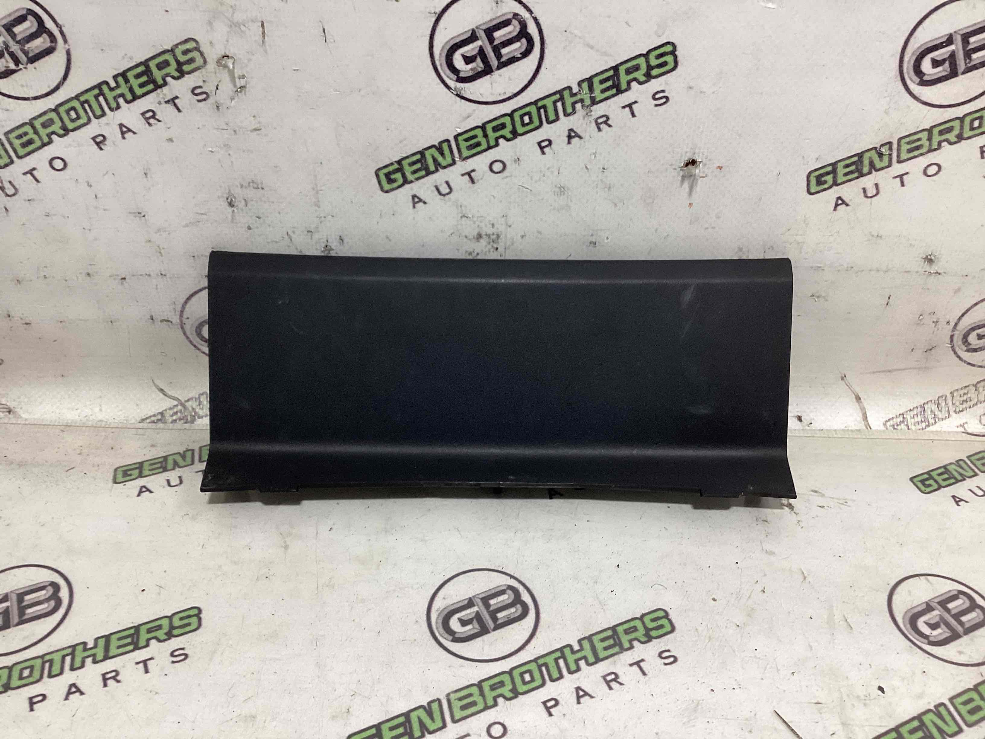 Оздоблення центральної консолі