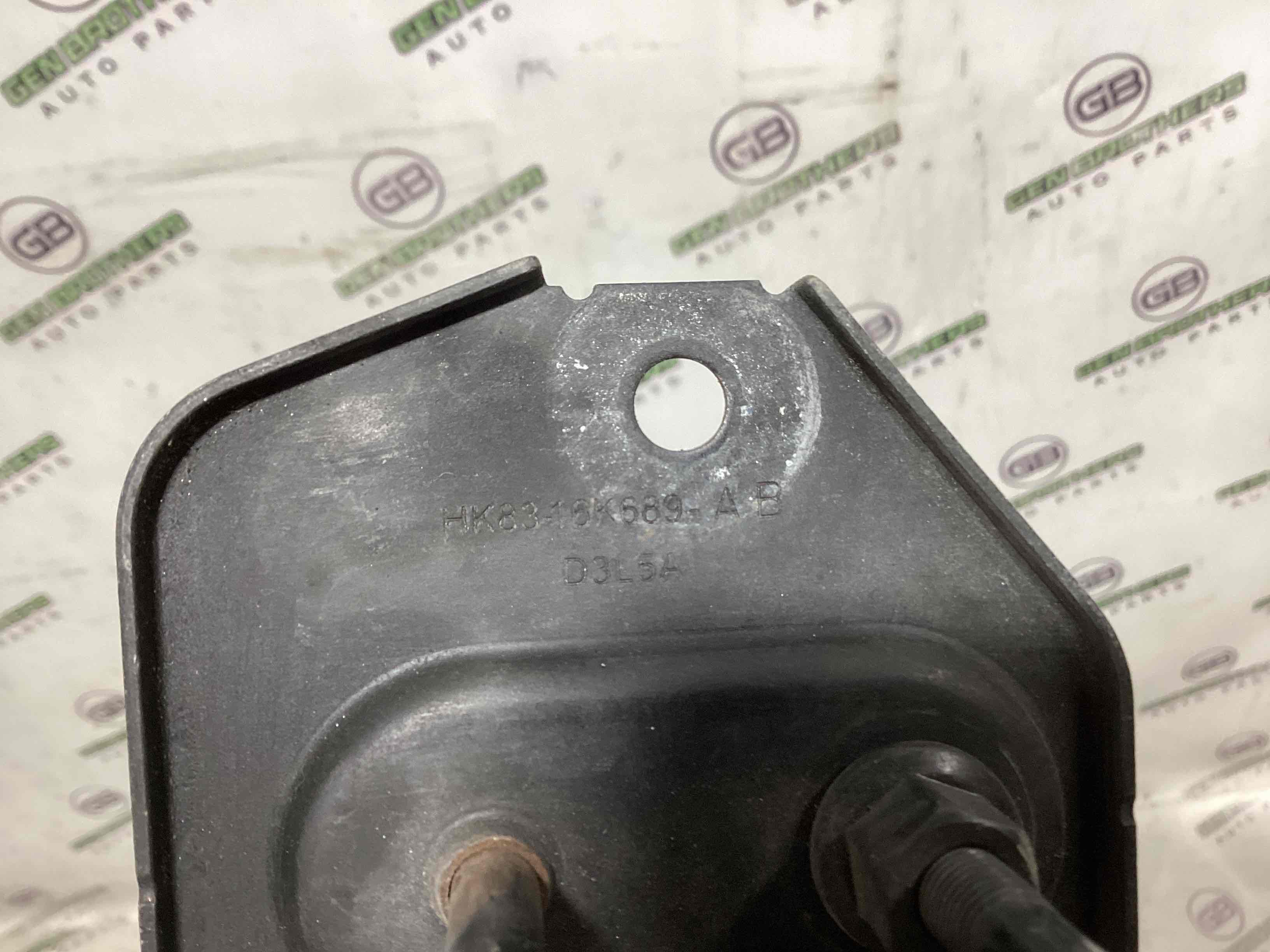 Замок капота, трос капота