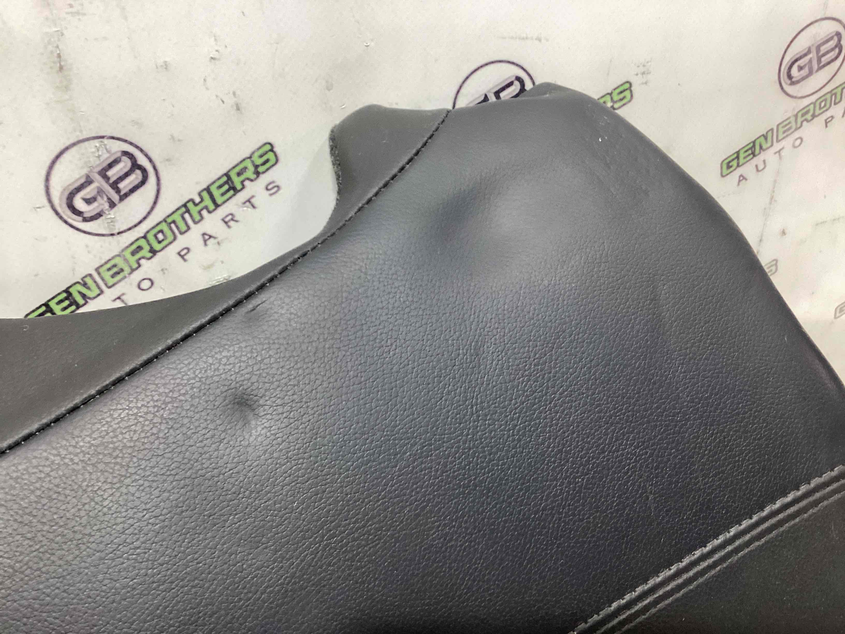 Задній ряд сидінь