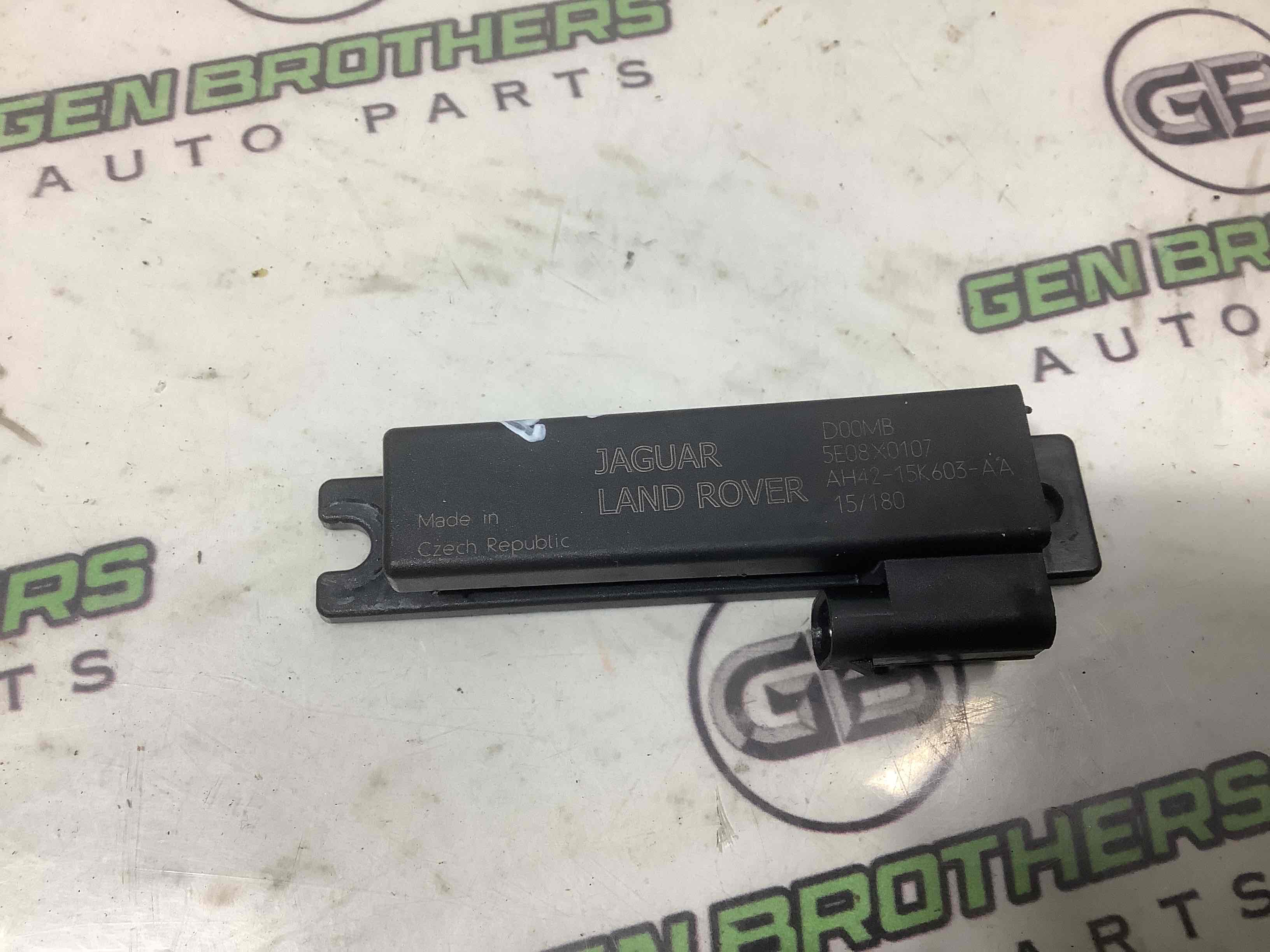 Антена, підсилювач антени