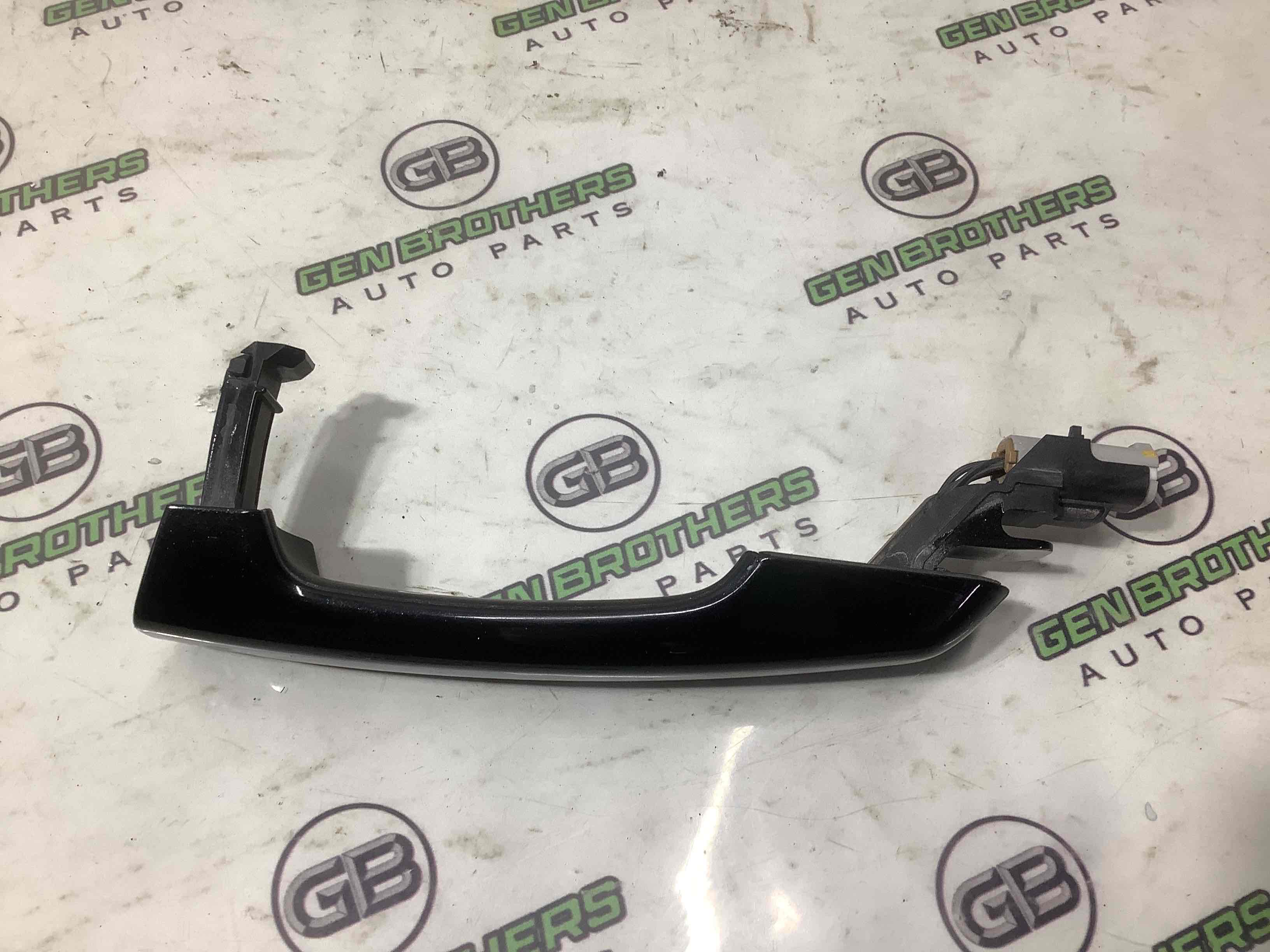 Ручка двері зовнішня