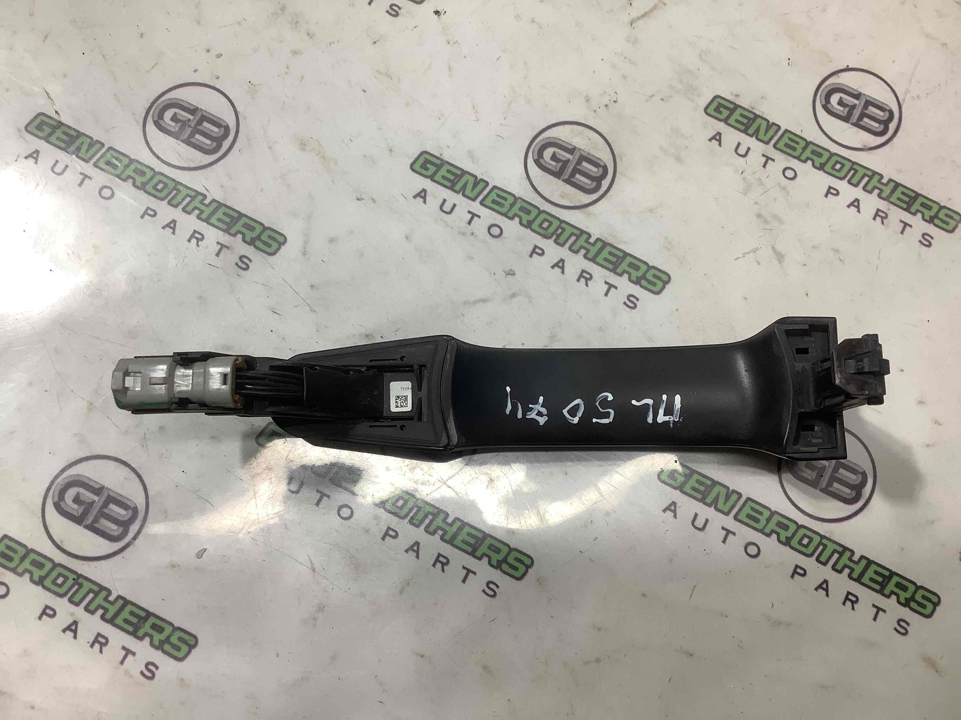 Ручка двері зовнішня