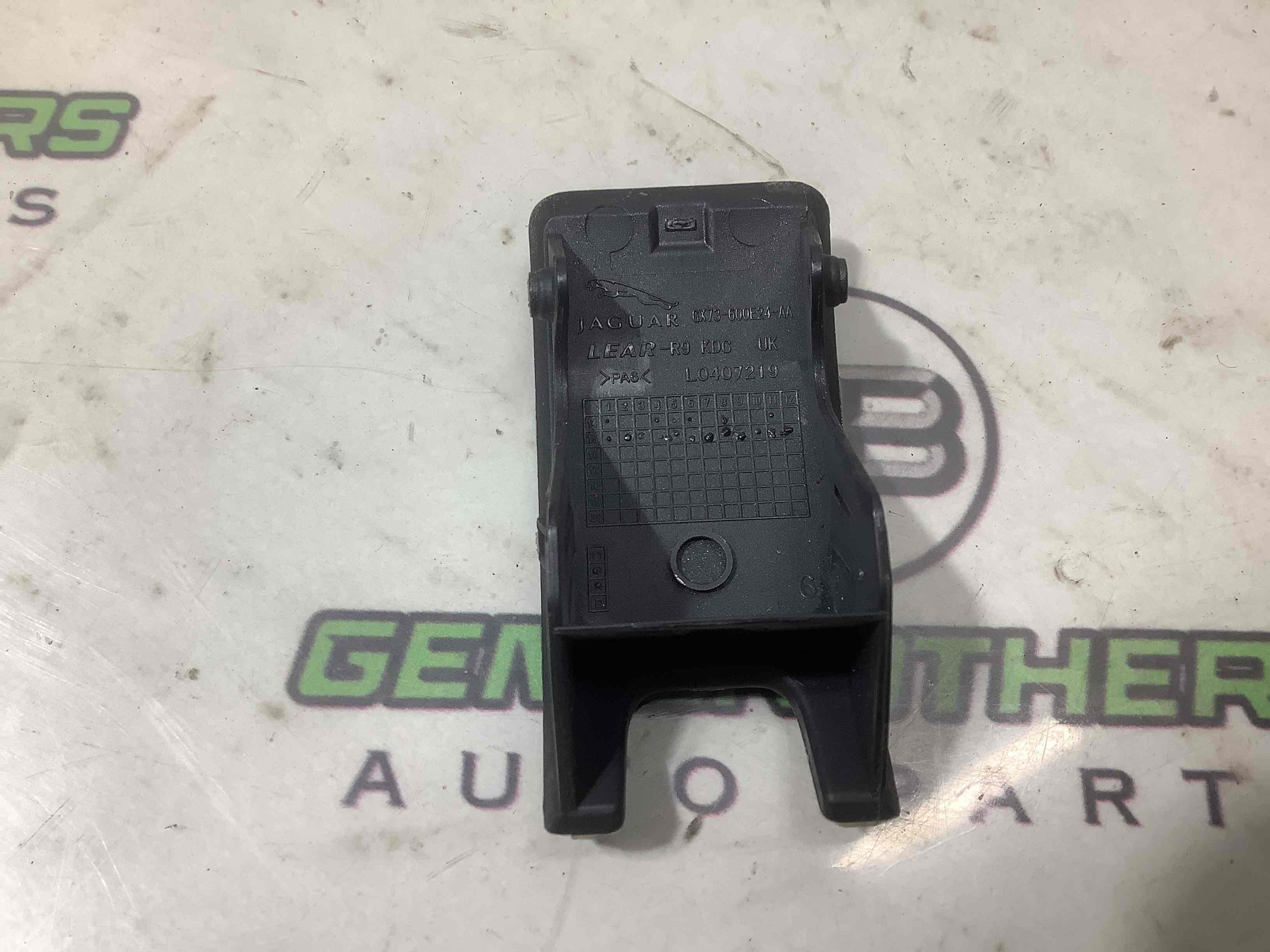 Обшивка салону