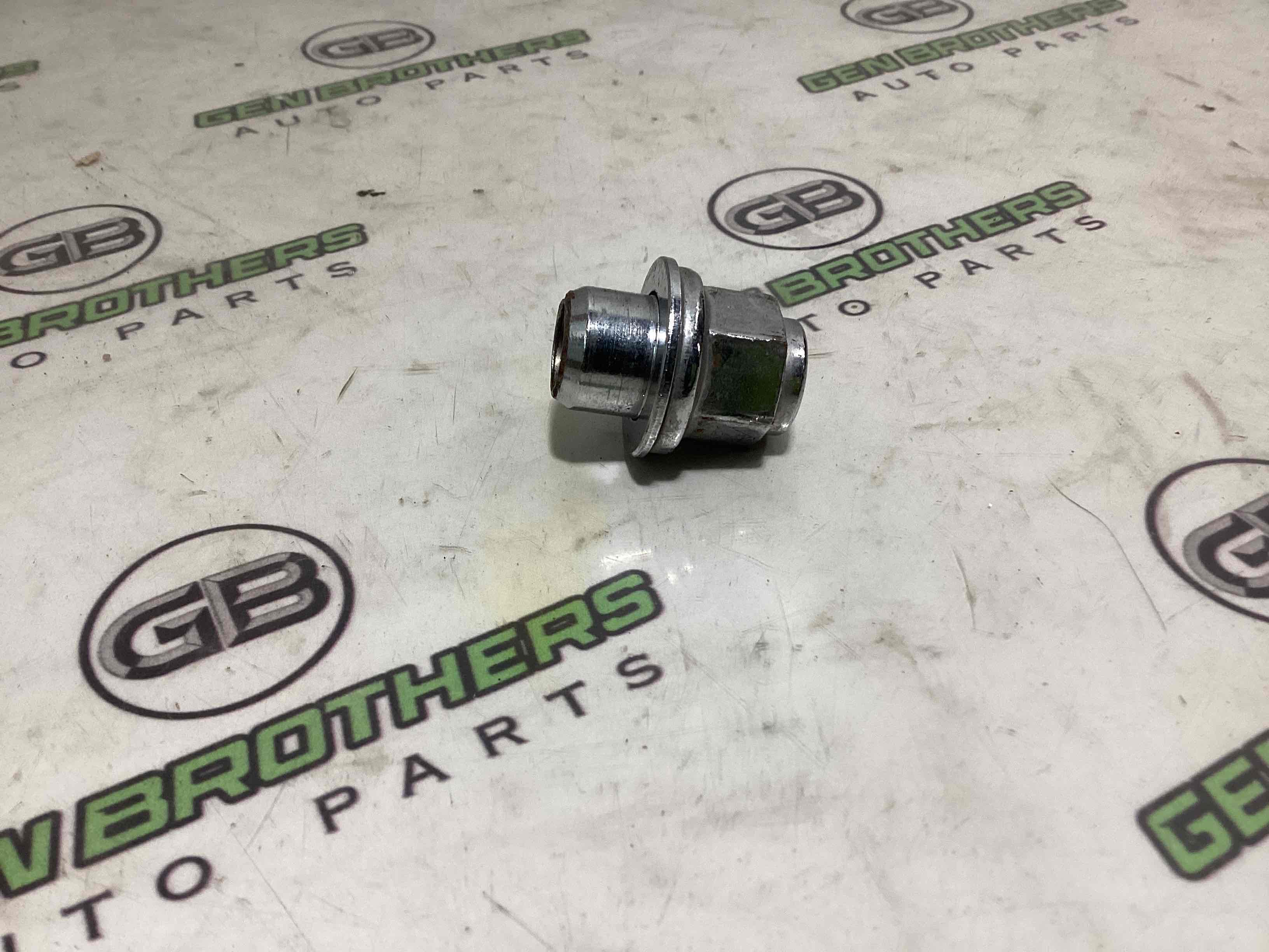 Колісні болти, гайки