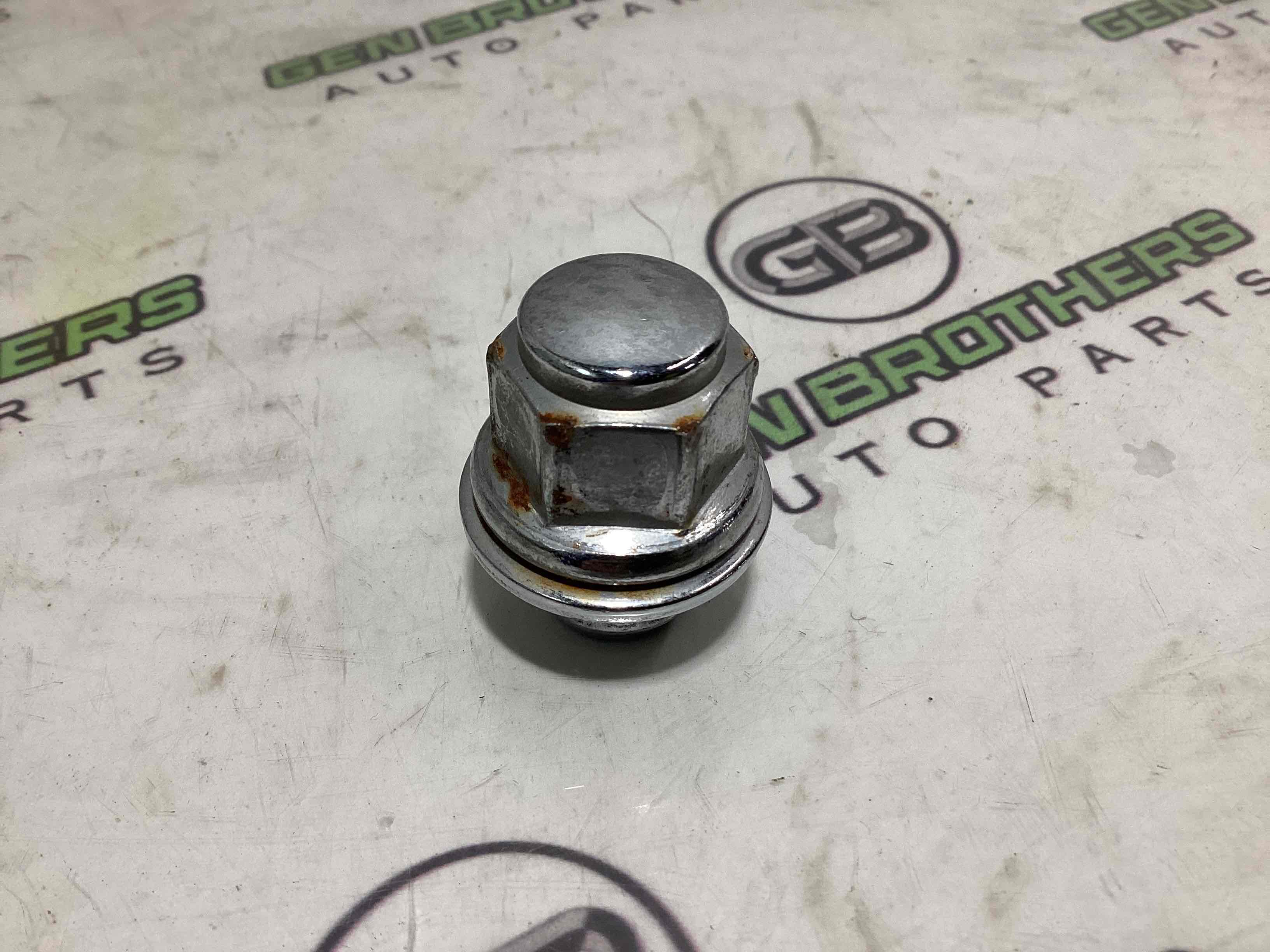 Колісні болти, гайки