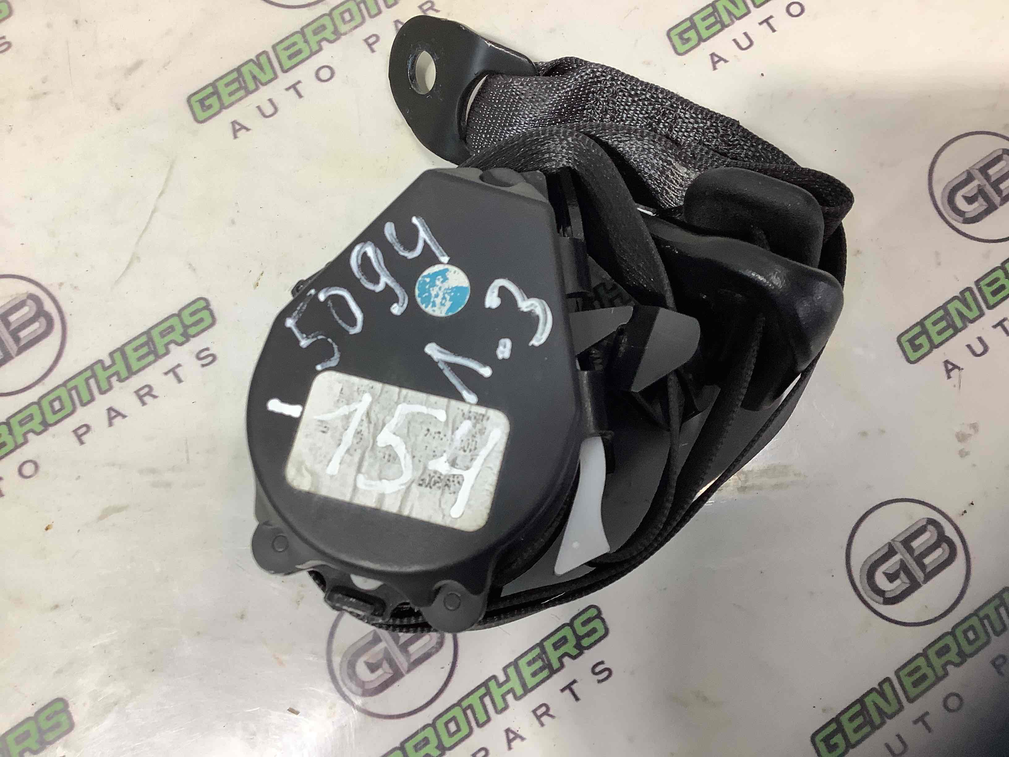 Ремень безопасности