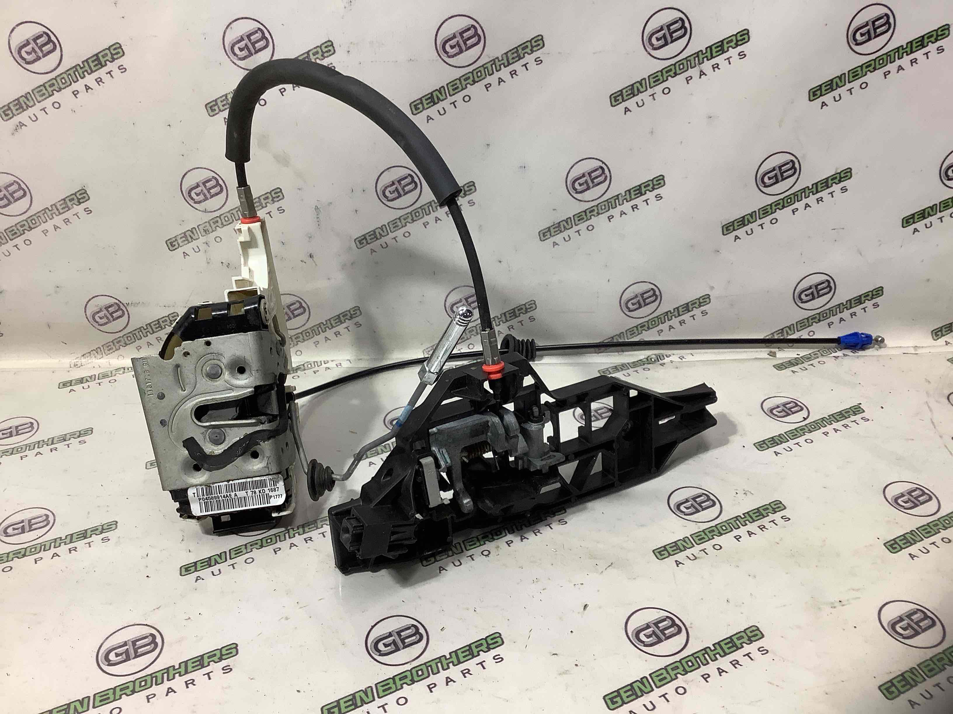 Замок двери задней правой