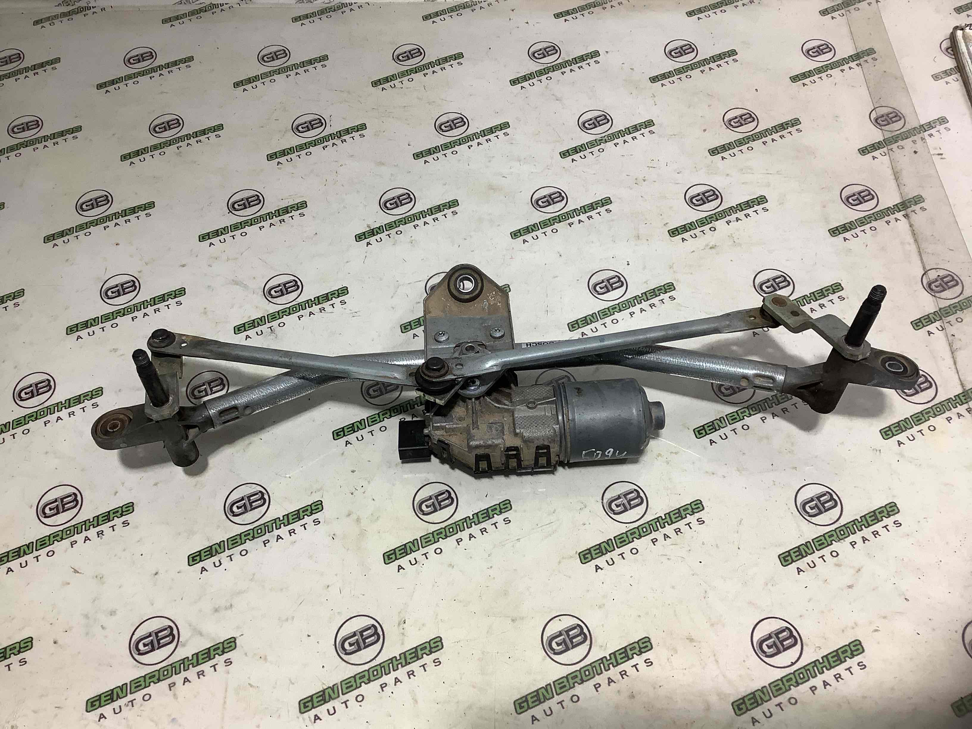 Механизм стеклоочистителя, трапеция дворников