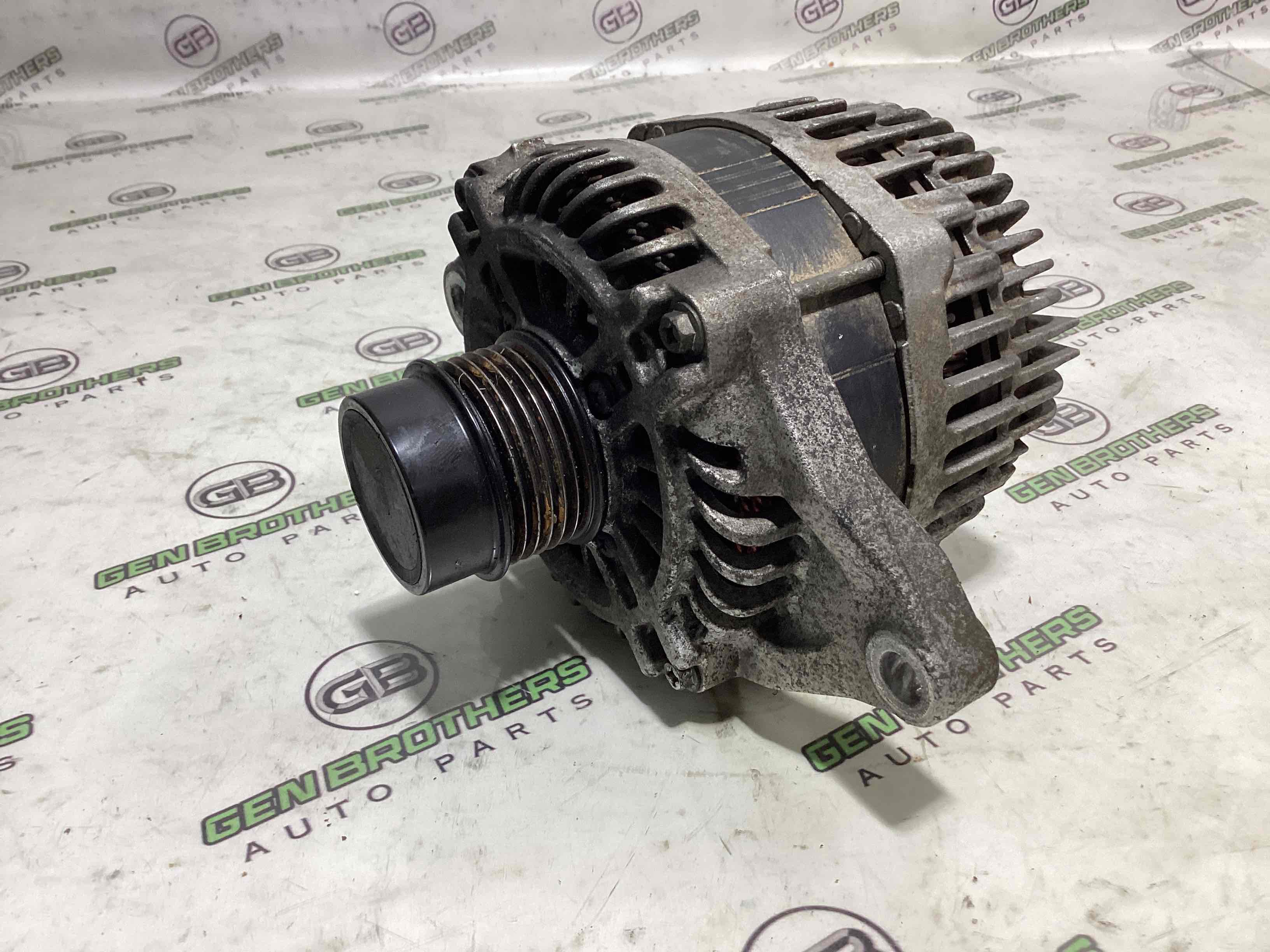 Генератор, кронштейн генератора