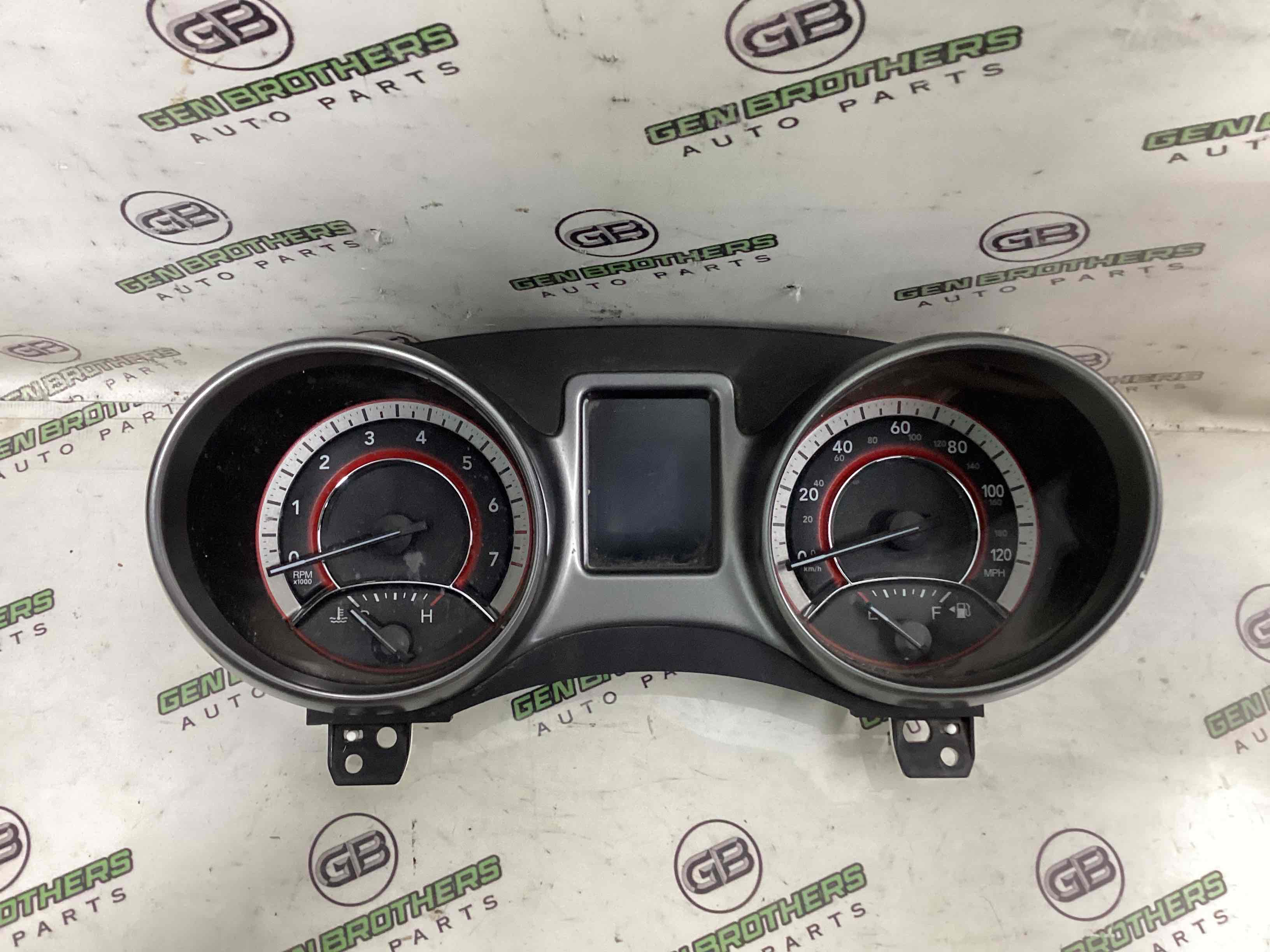 Щиток приборов приборная панель