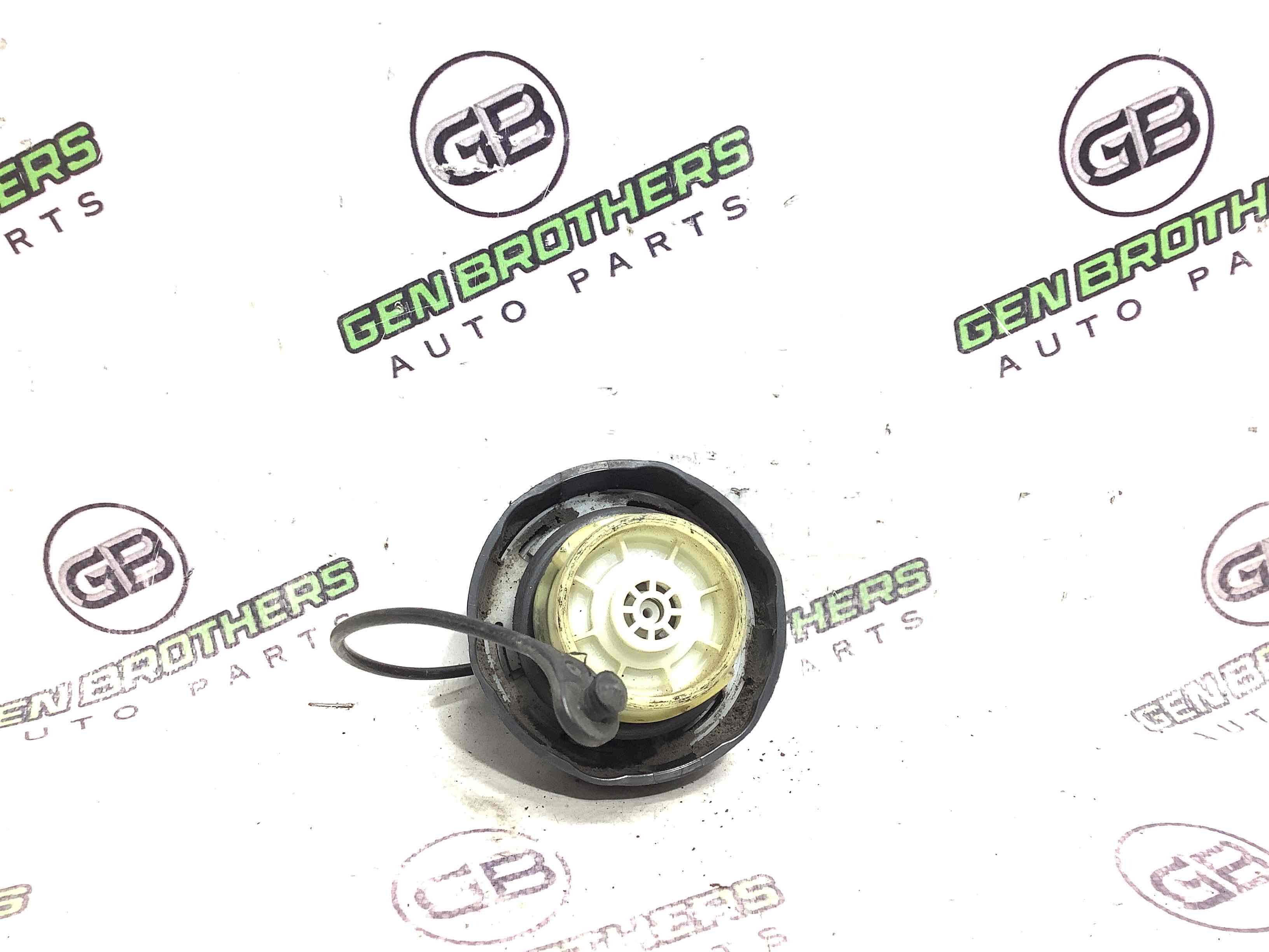 Корок бака, кришка заливної горловини, дотяжка