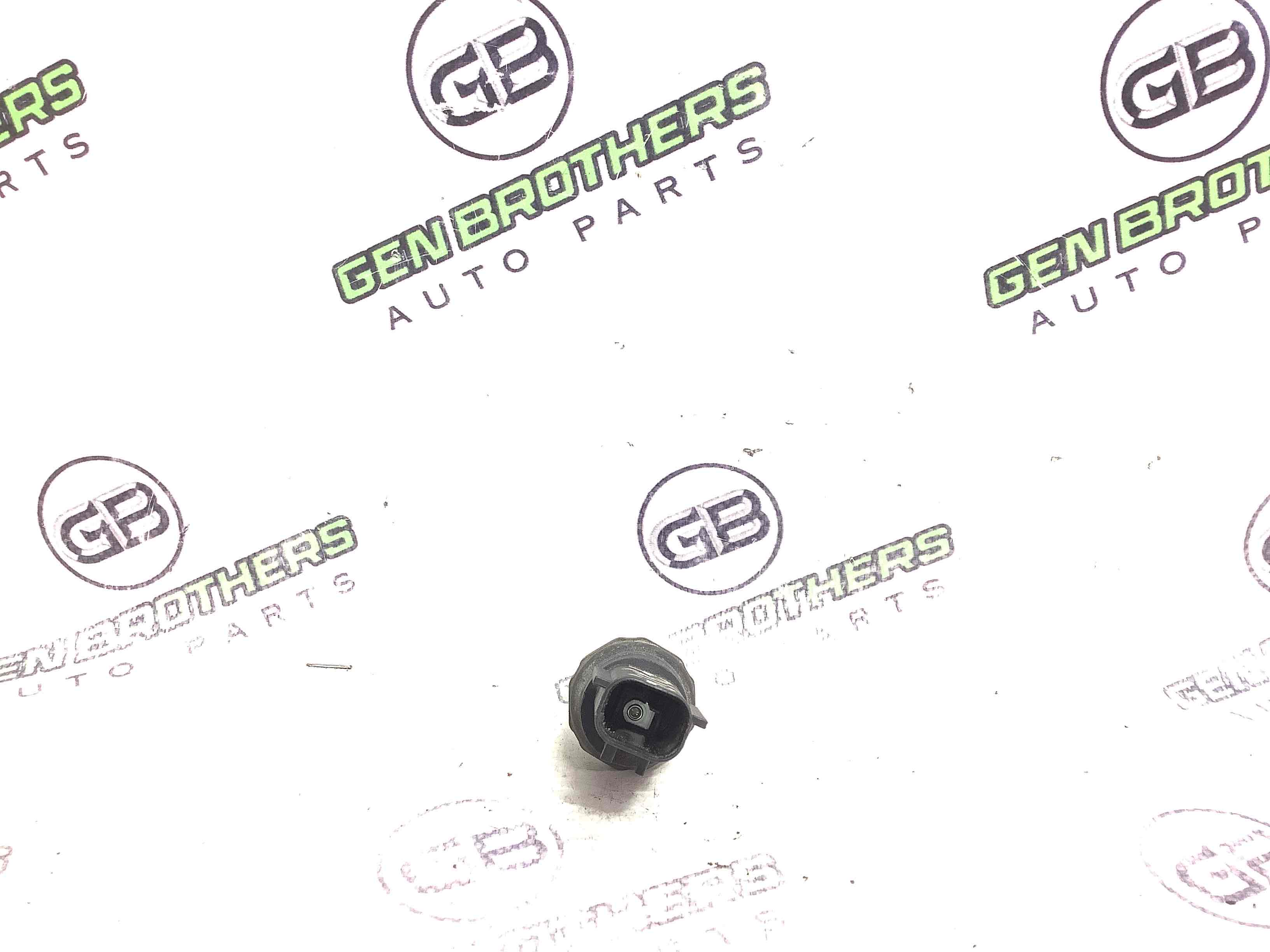 Датчик тиску олії