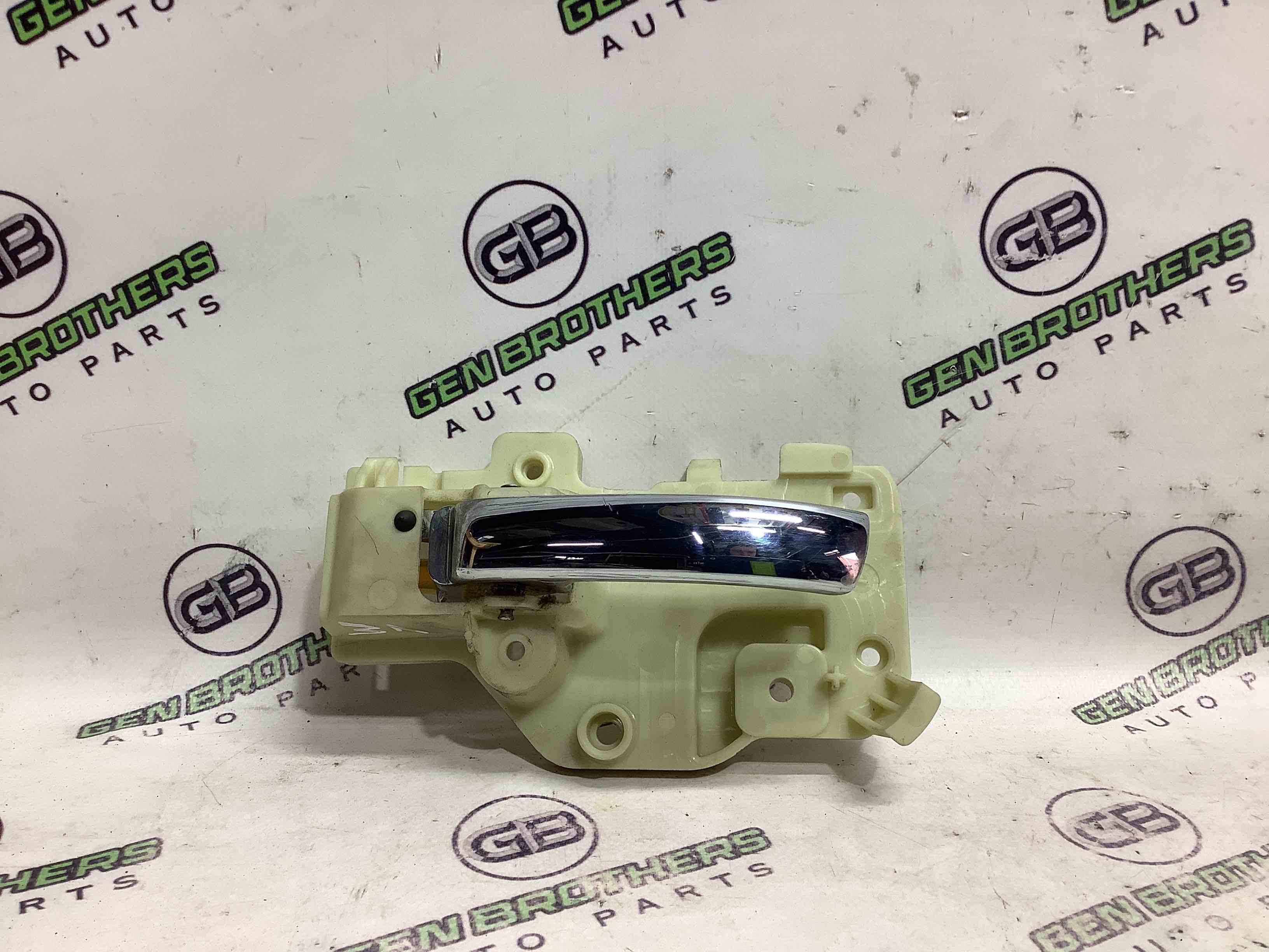 Ручка дверей салону внутрішня, поручень