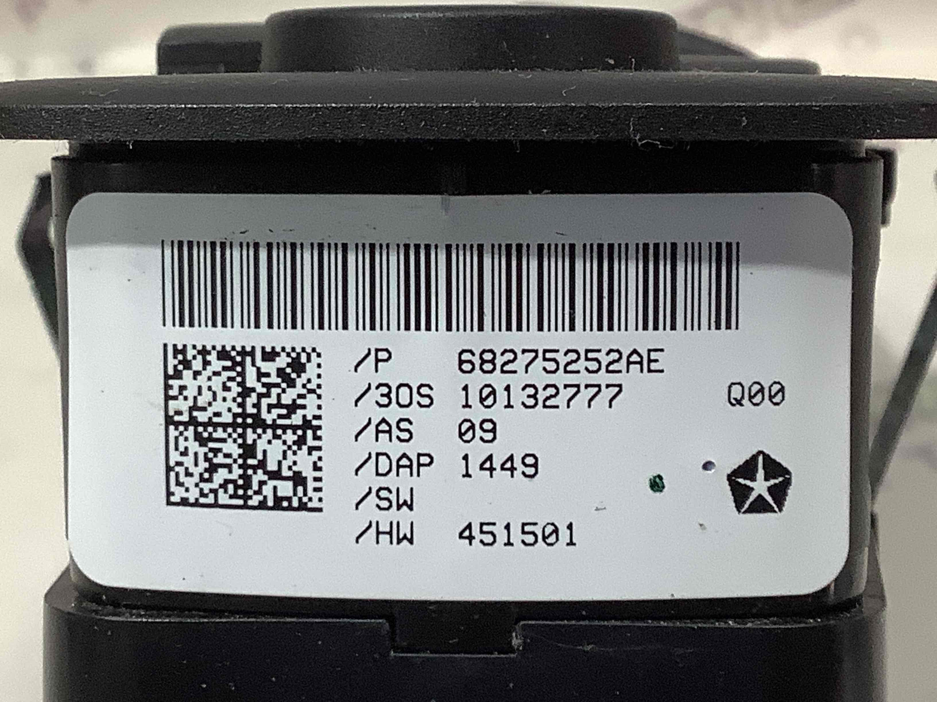 Кнопки керування склопідйомниками