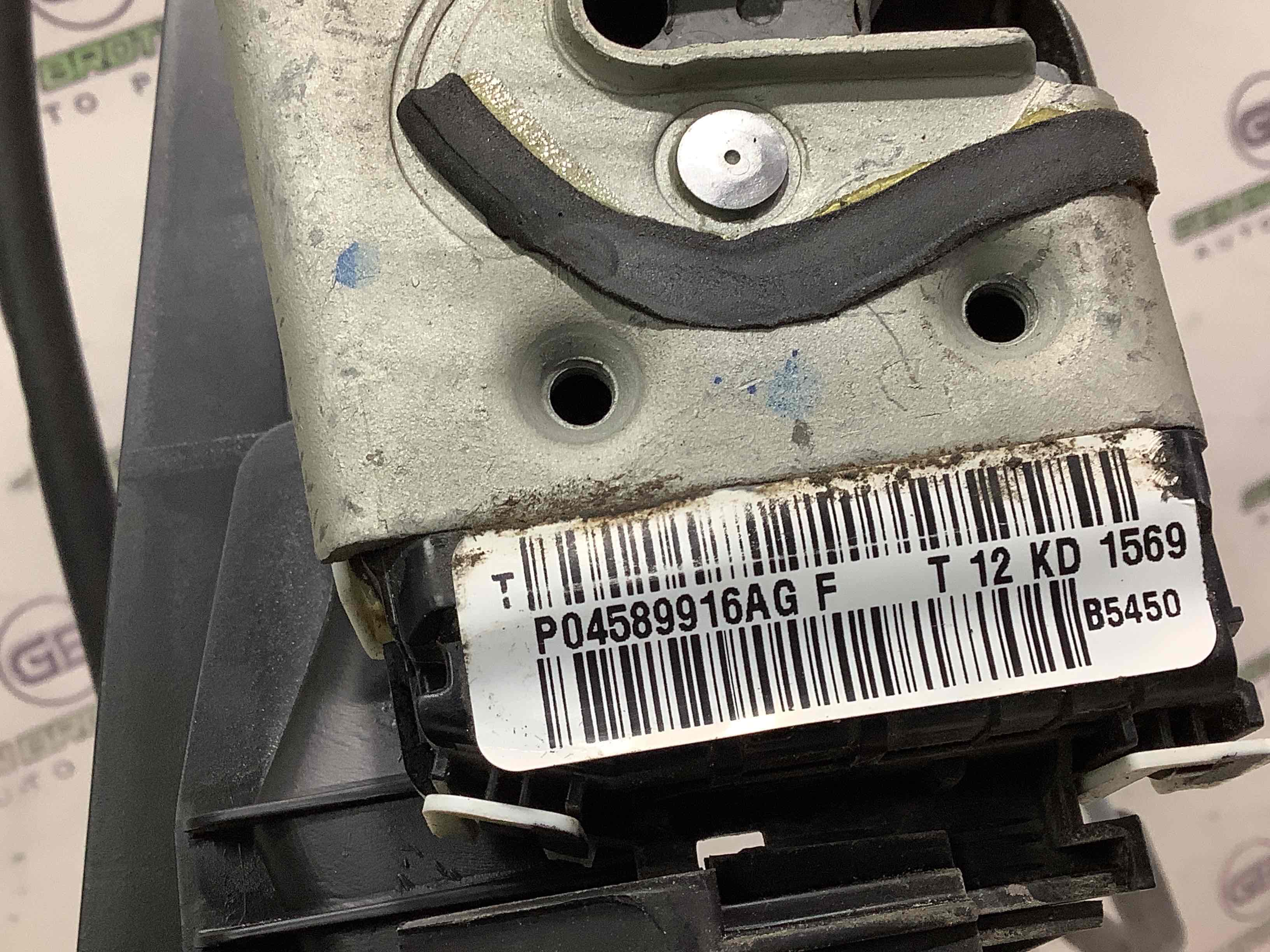 Замок дверей передньої правої