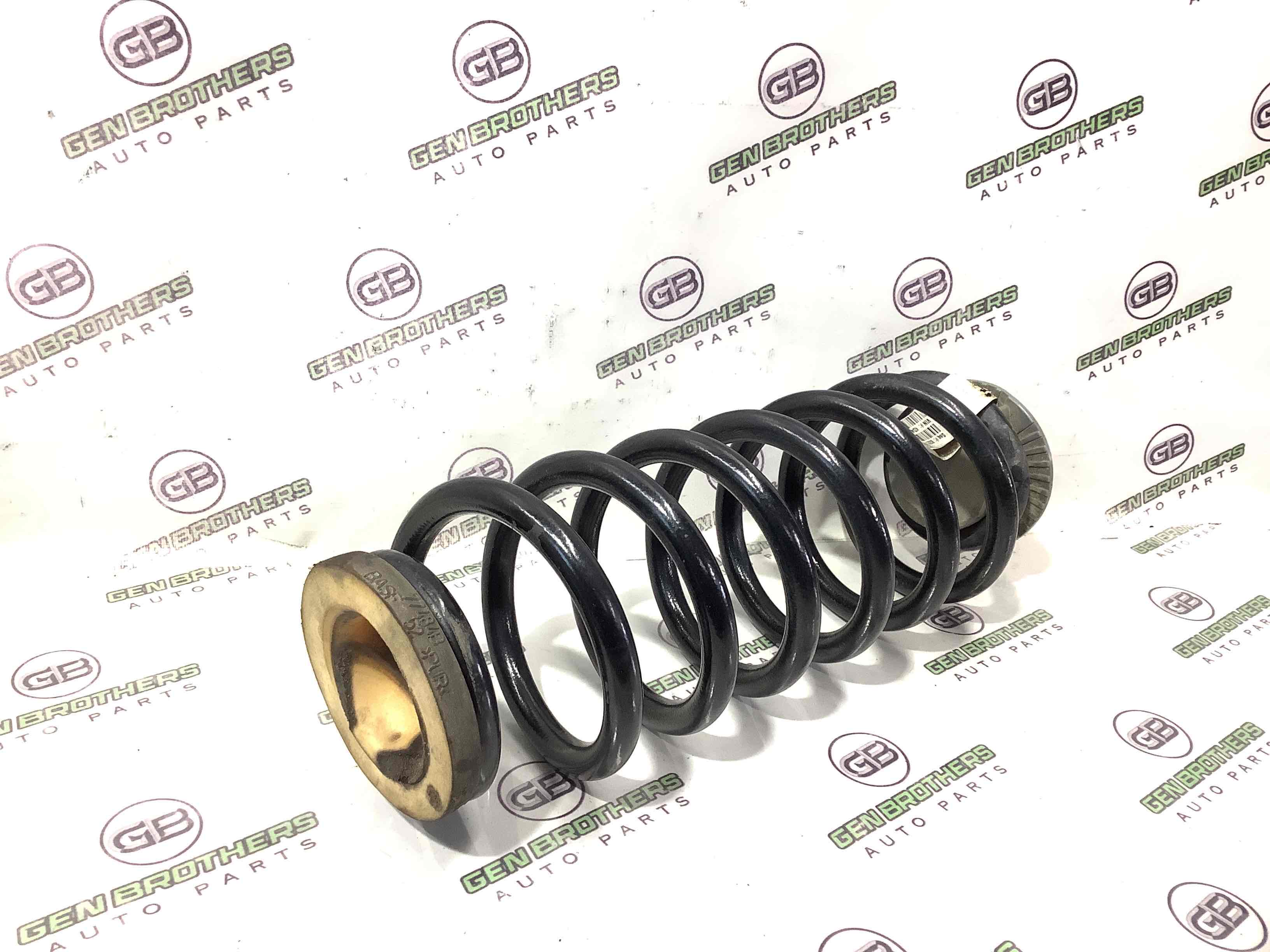 Пружина задня