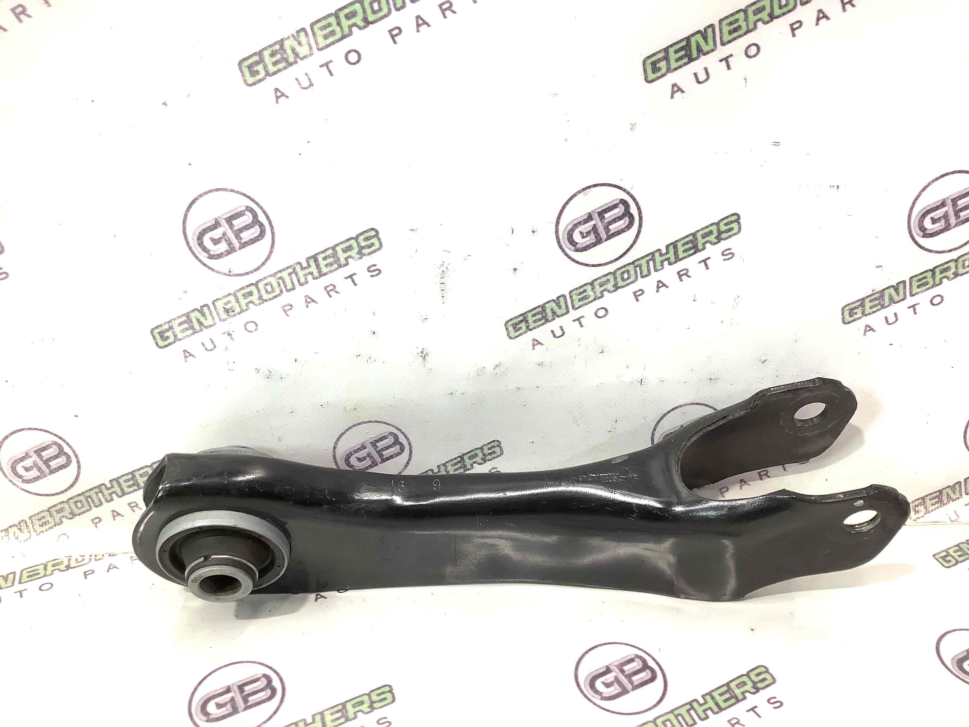 Важіль задній