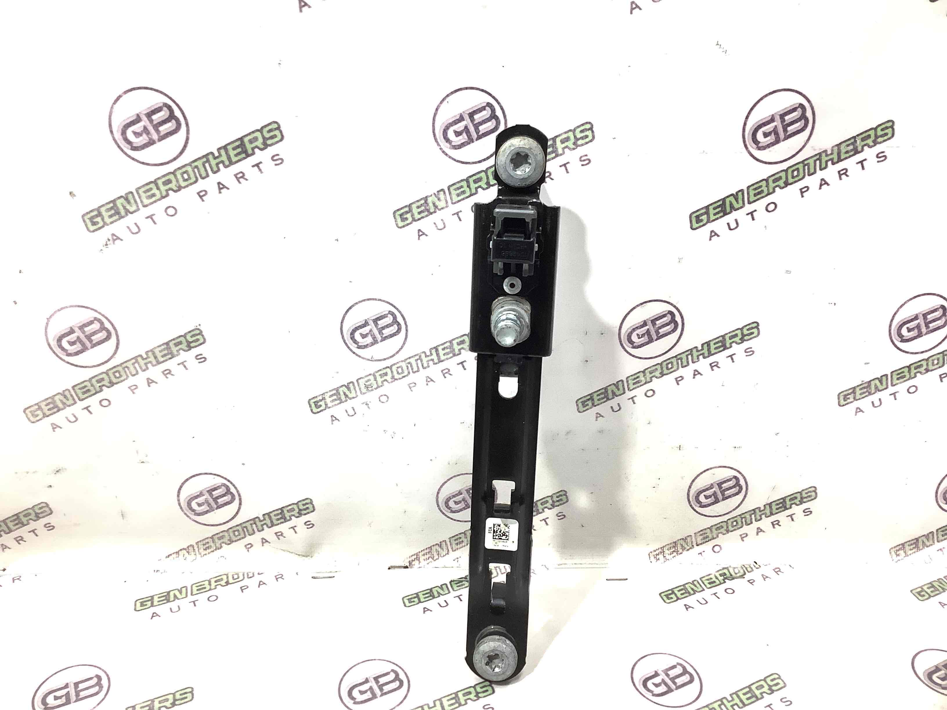 Регулятор висоти ременя безпеки