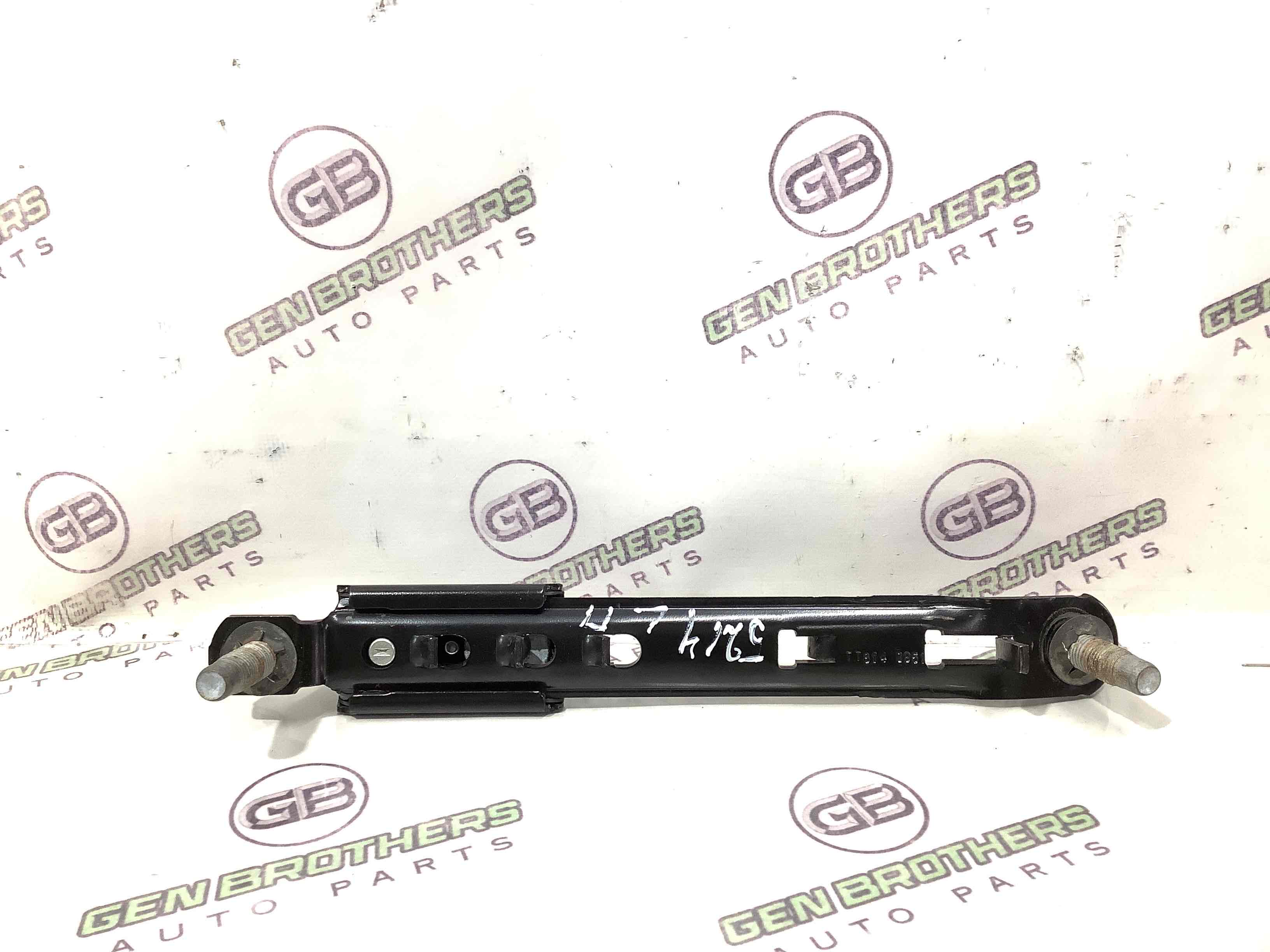 Регулятор висоти ременя безпеки