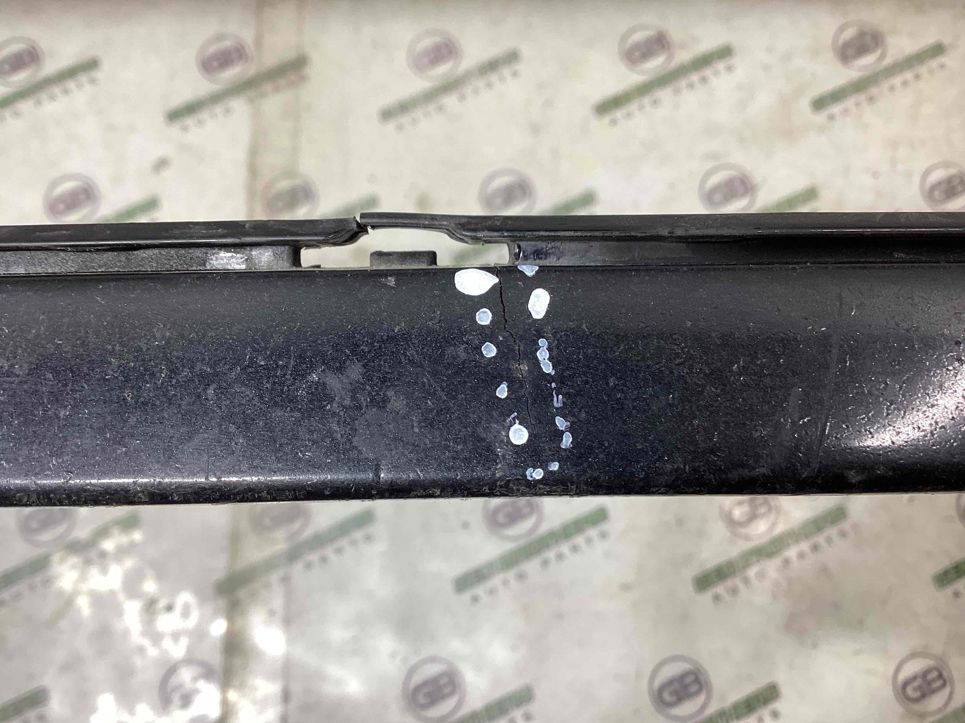 Бампер передній