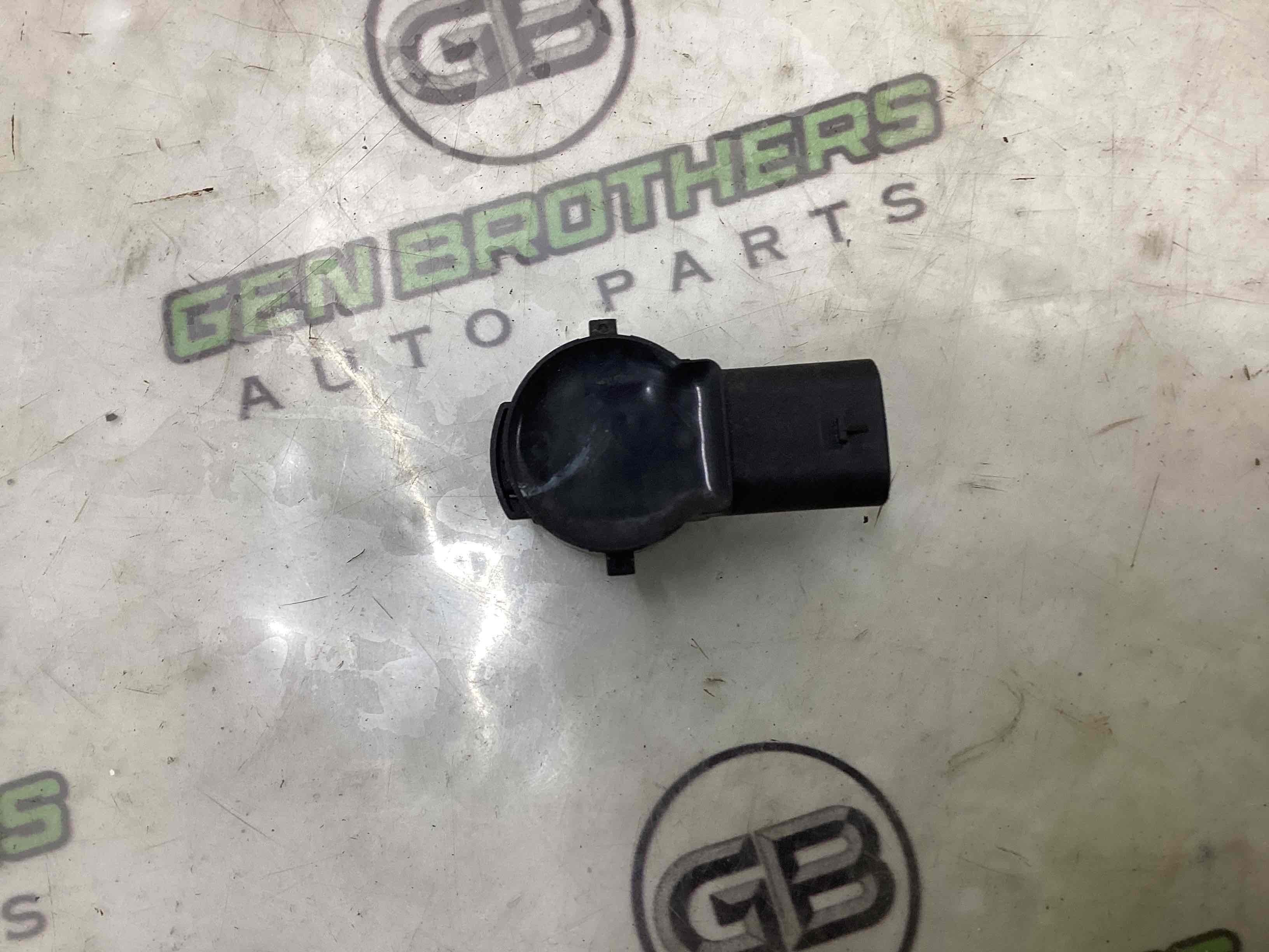 Парктронік, кріплення, корпус