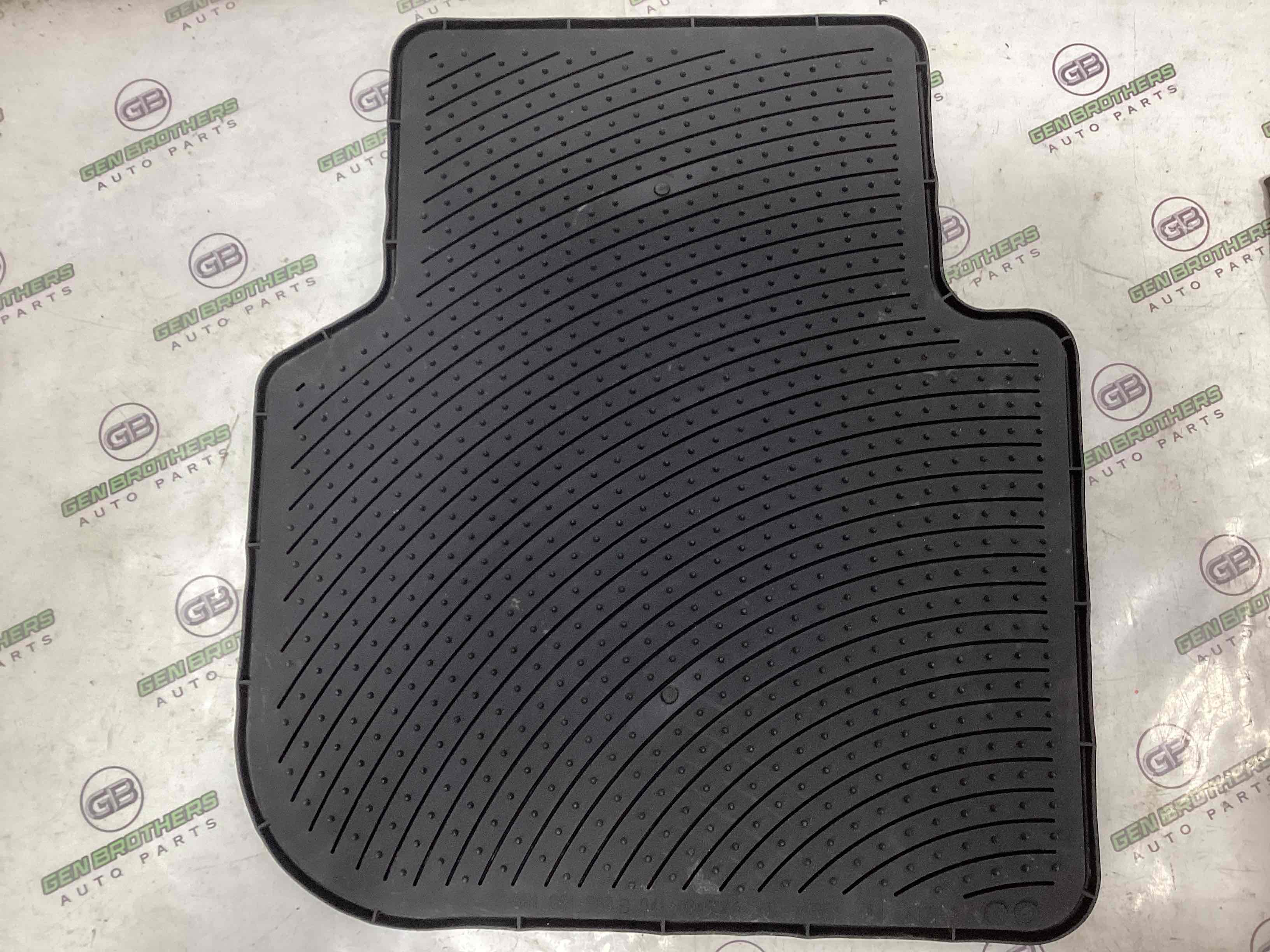 Килимки комплекти, підлога салону