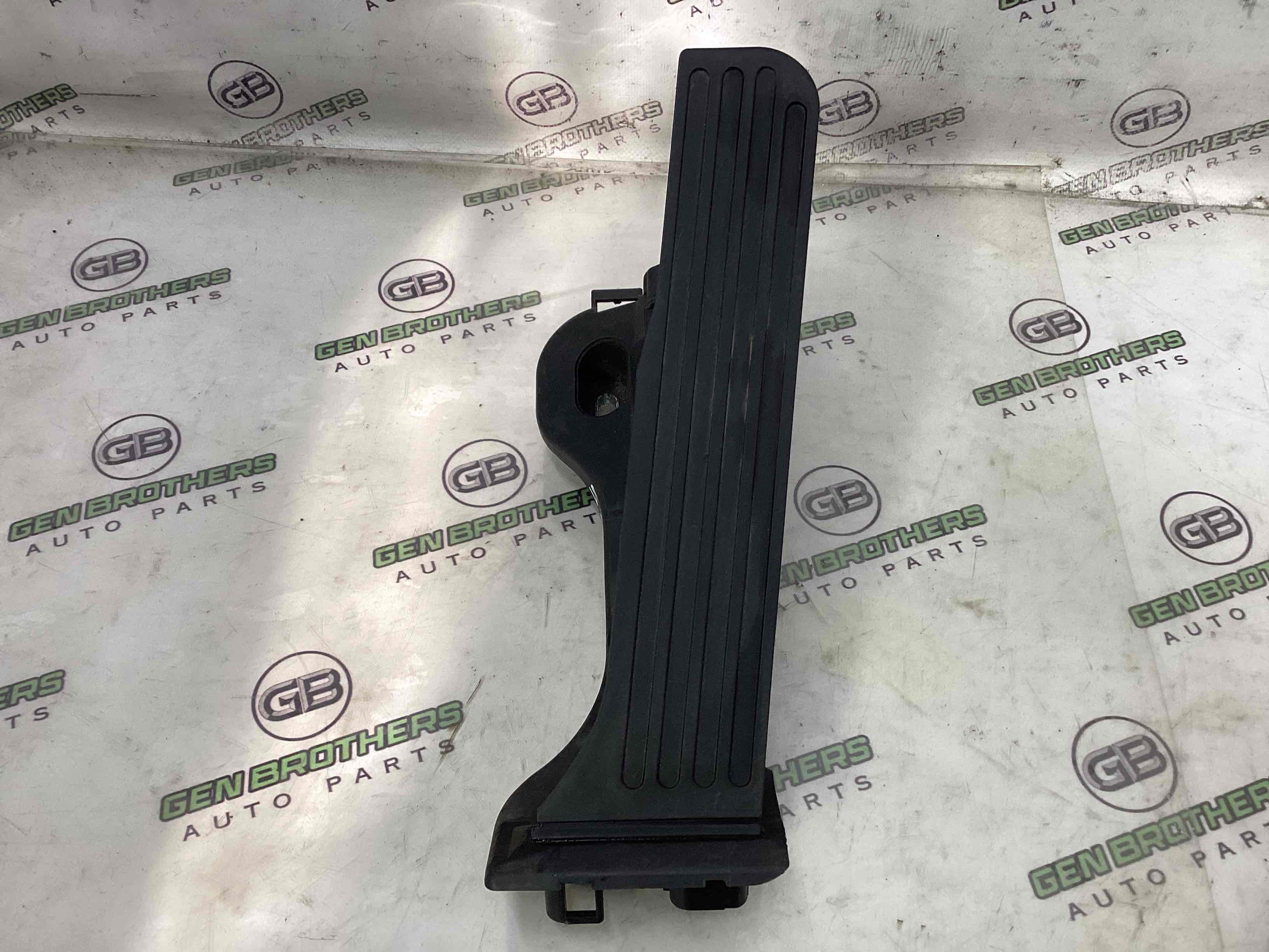 Педаль газу