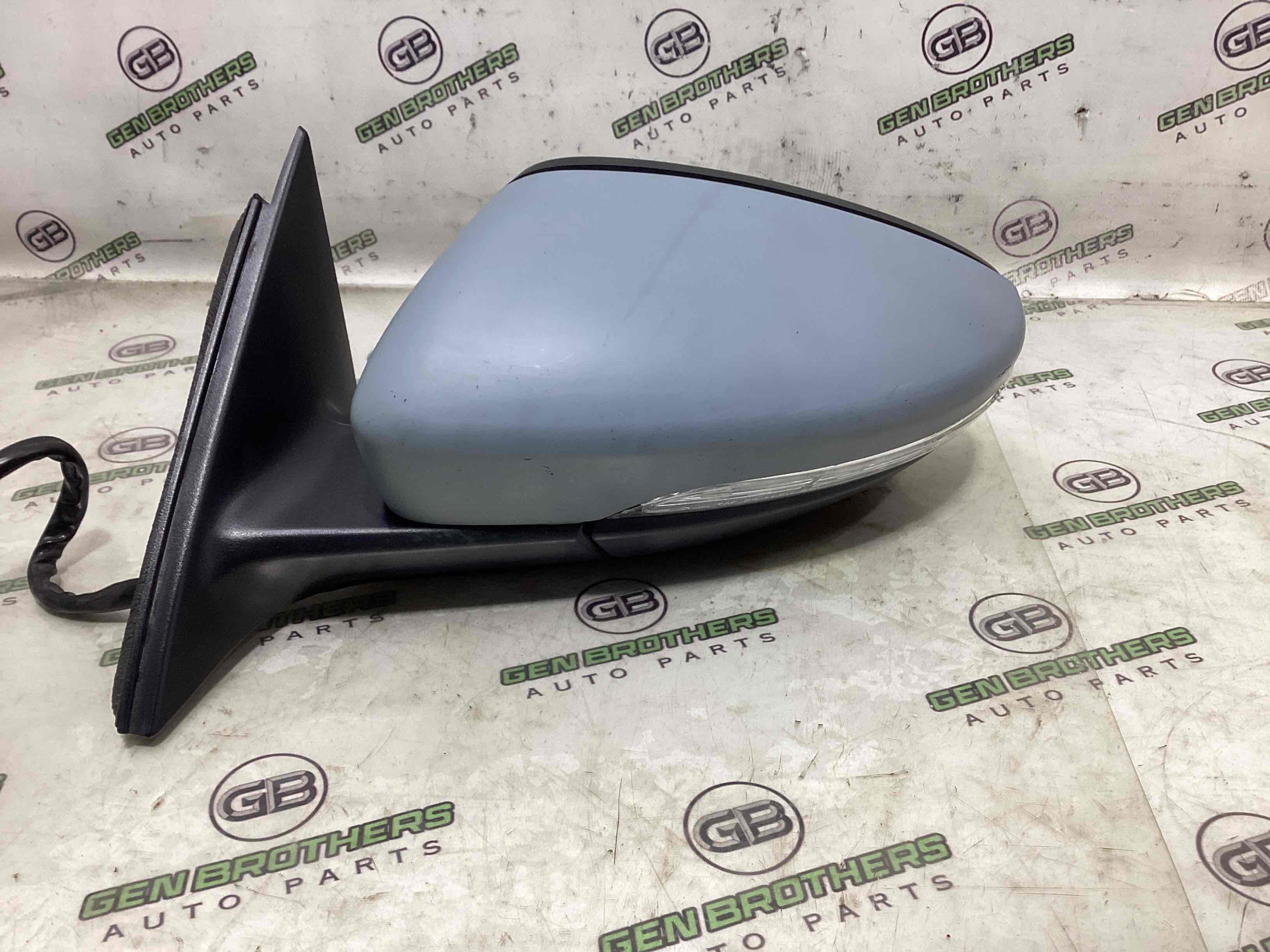 Дзеркало зовнішнє ліве