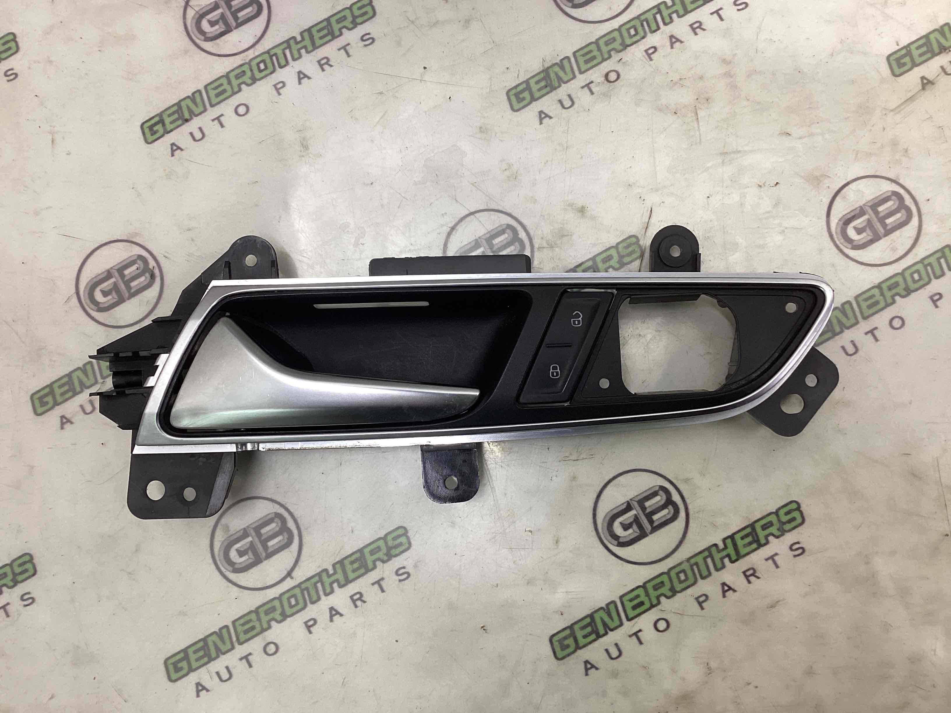 Ручка дверей салону внутрішня, поручень