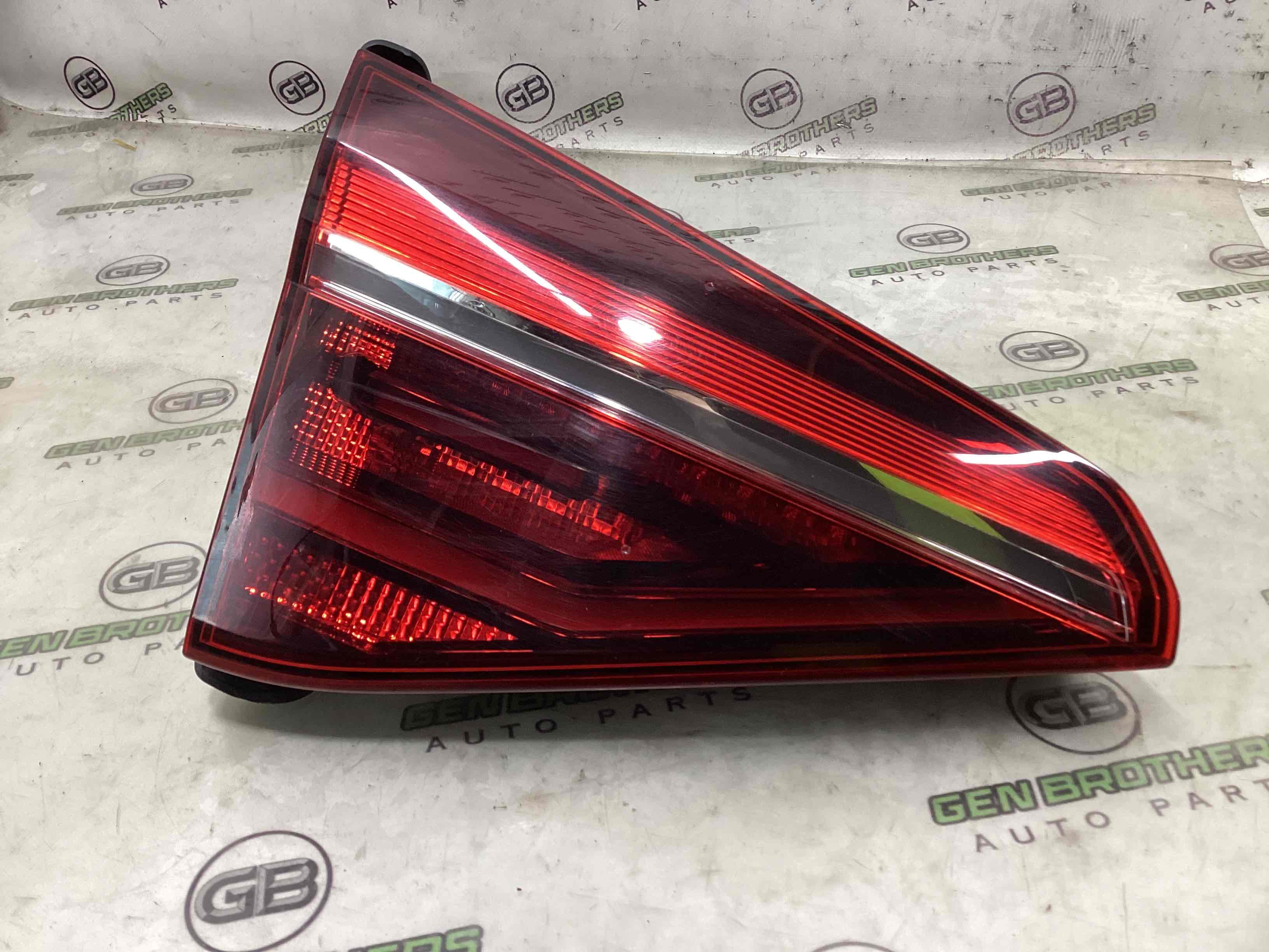 Ліхтар задній лівий